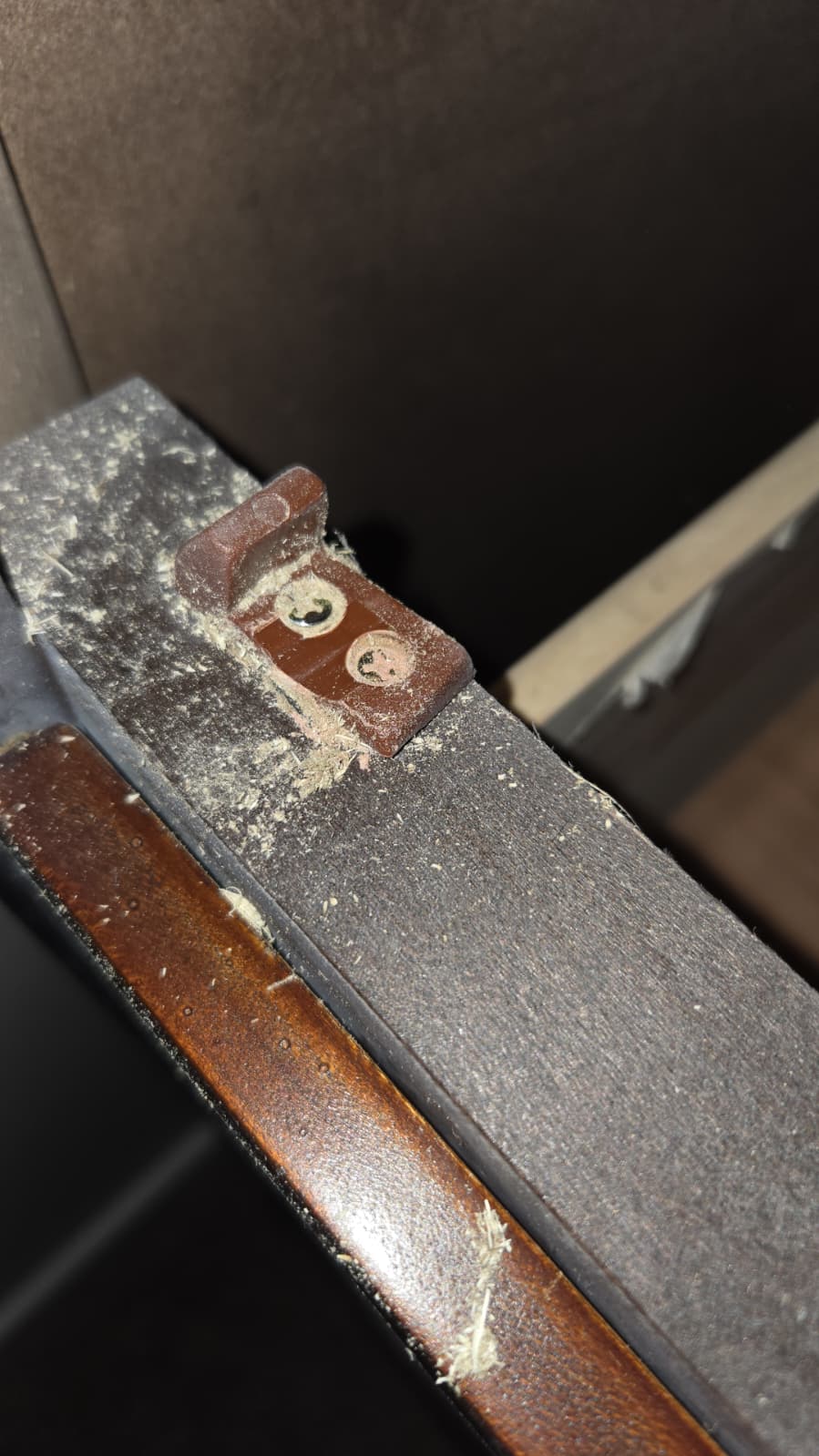 Dresser Drawer Guide