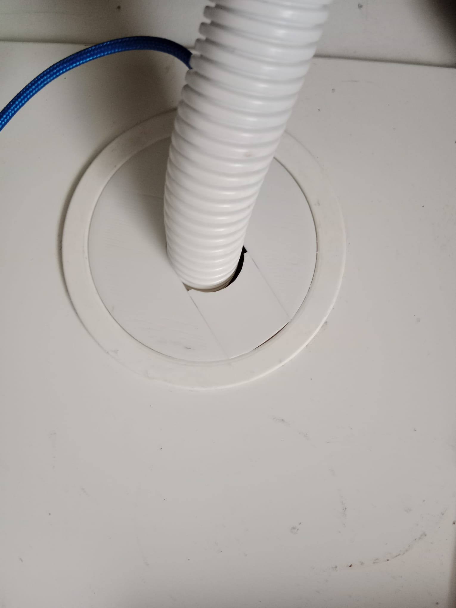 holl on cabel