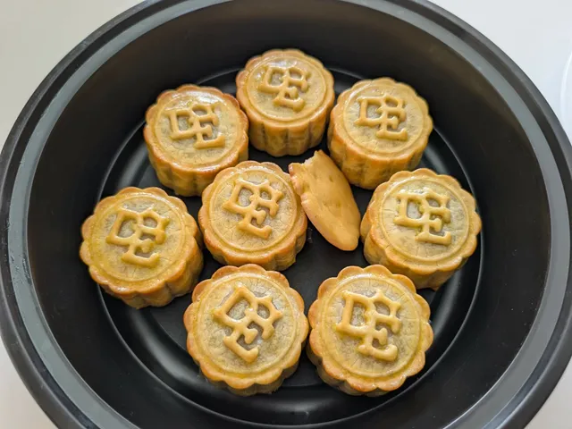 Blank template for custom mooncake press molds