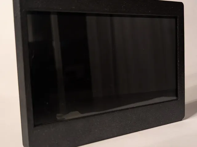 Universal 7-inch HDMI Touchscreen Case - Slim Sandwich Design (M3)