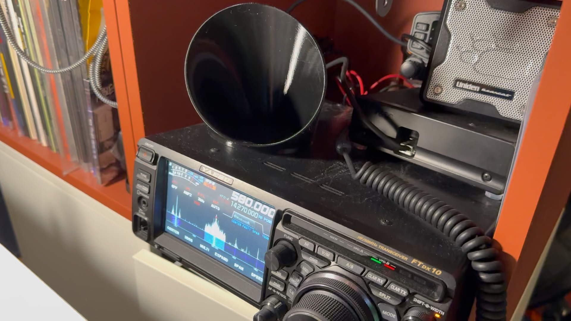 Yaesu FTDX10 Speaker Reflector