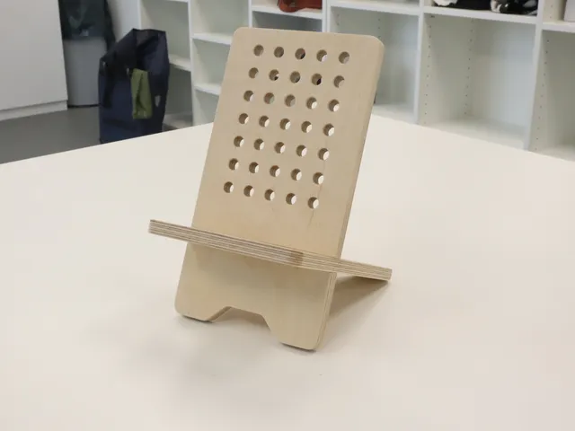 Wooden Smartphone Stand