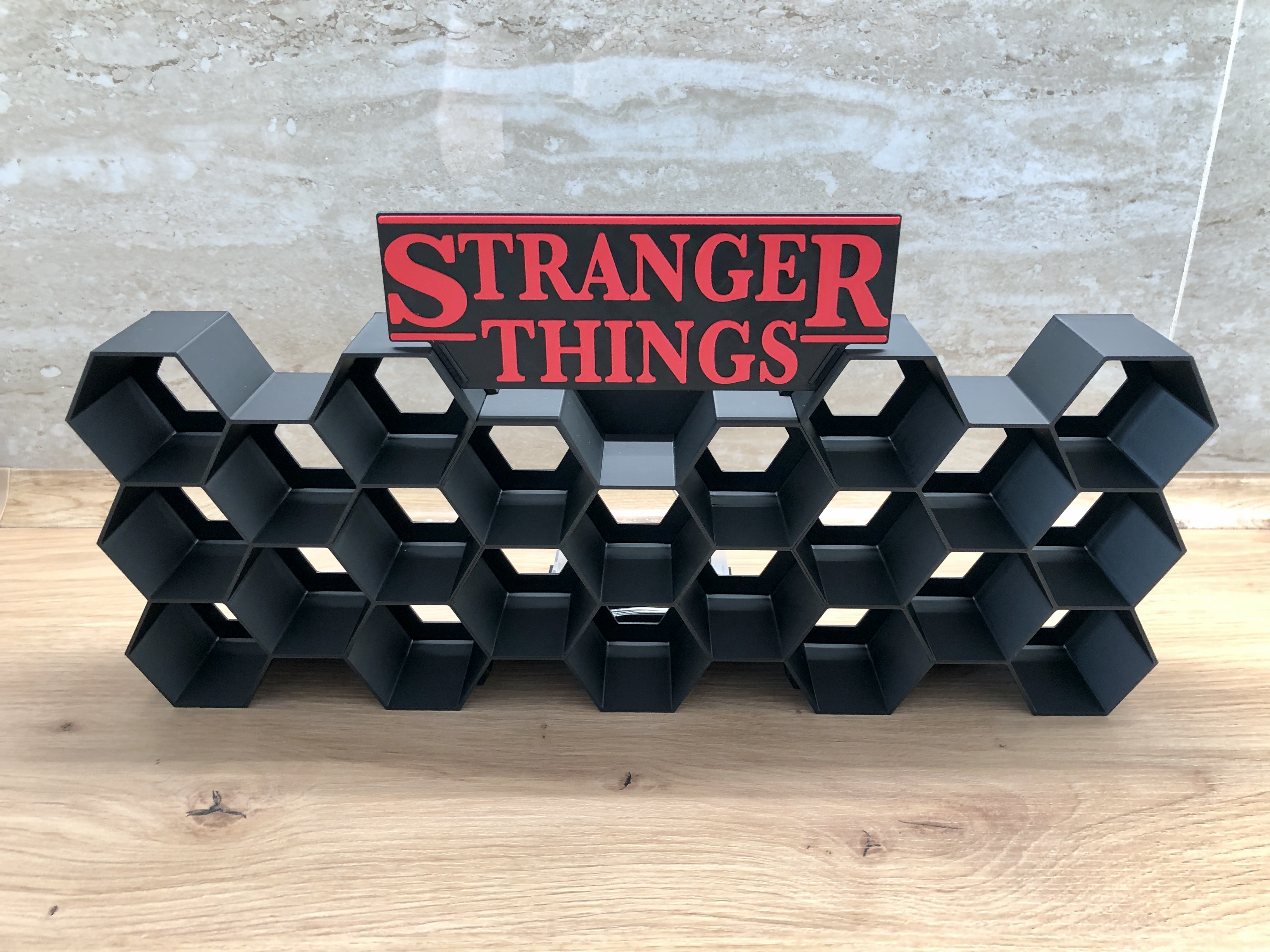 STRANGER THINGS | KINDER JOY STAND