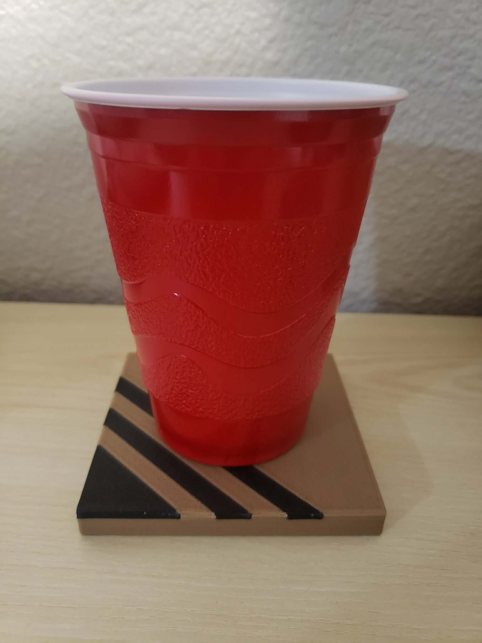 Miniatura 3 do modelo 3D Simple Coaster Set with Holder