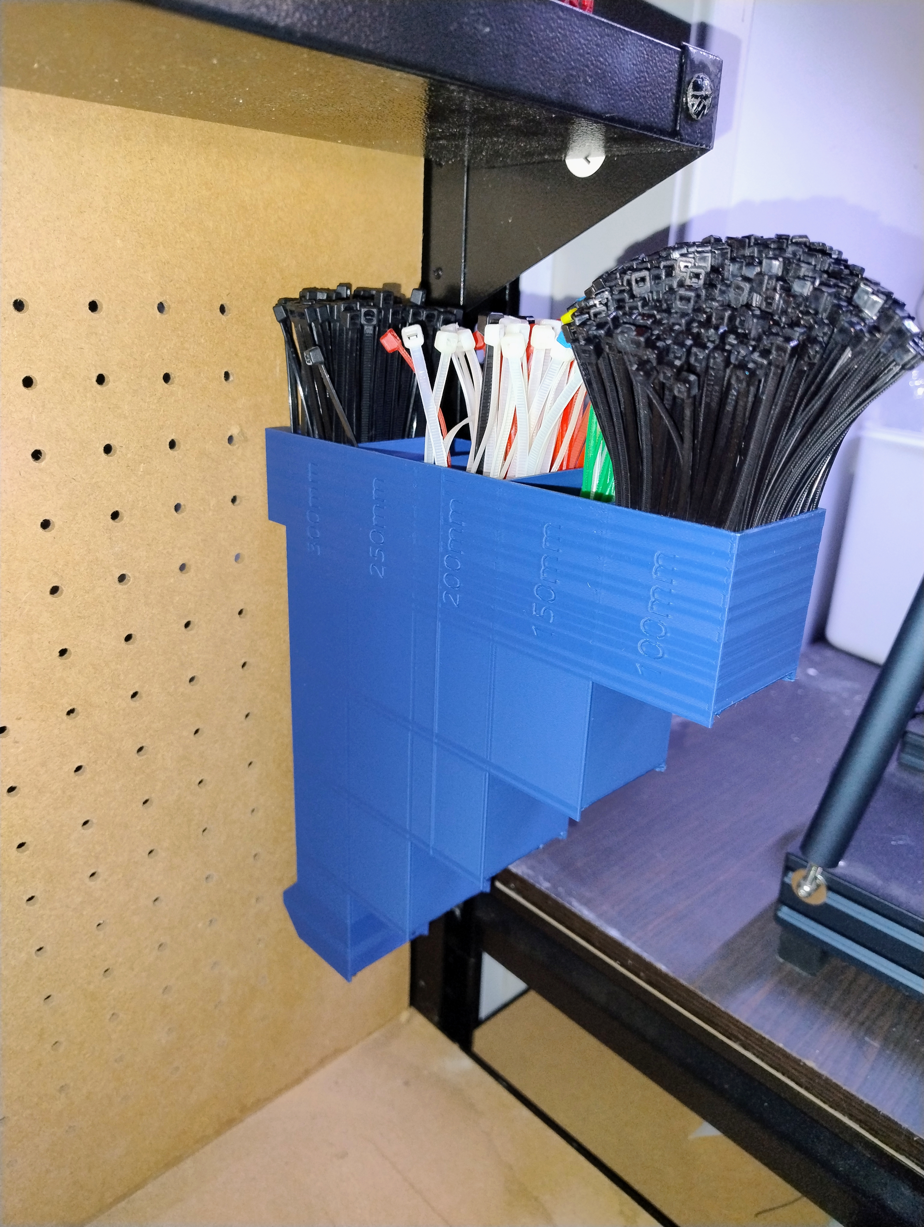 Zip Ties holder for Universal Peg System 3D model thumbnail