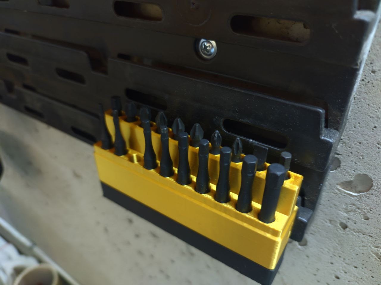Hex Bit Holder [Portable/Wall Mounted]