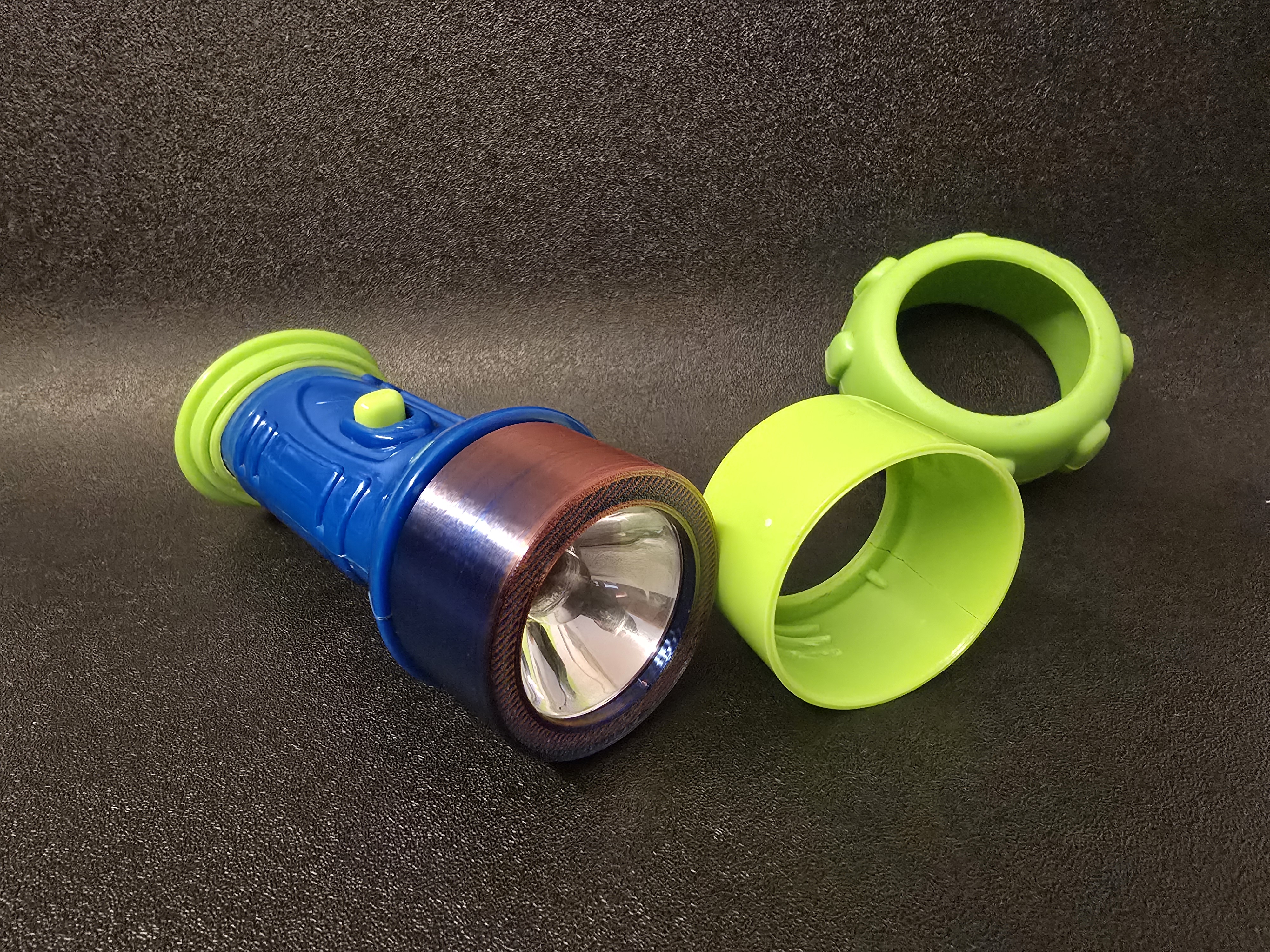 SimbaToys spare part for flashlight.