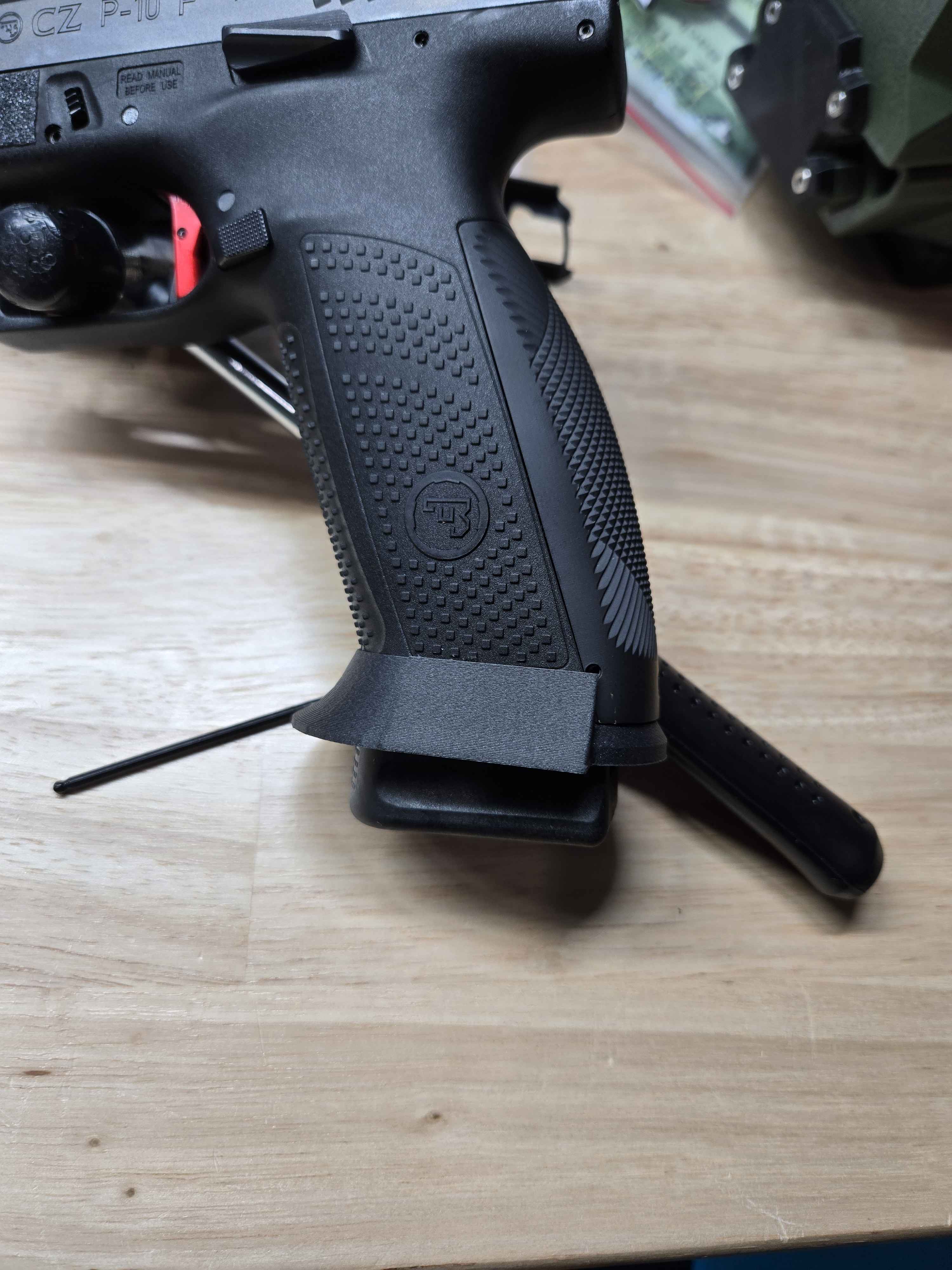 CZ P10 F Magwell