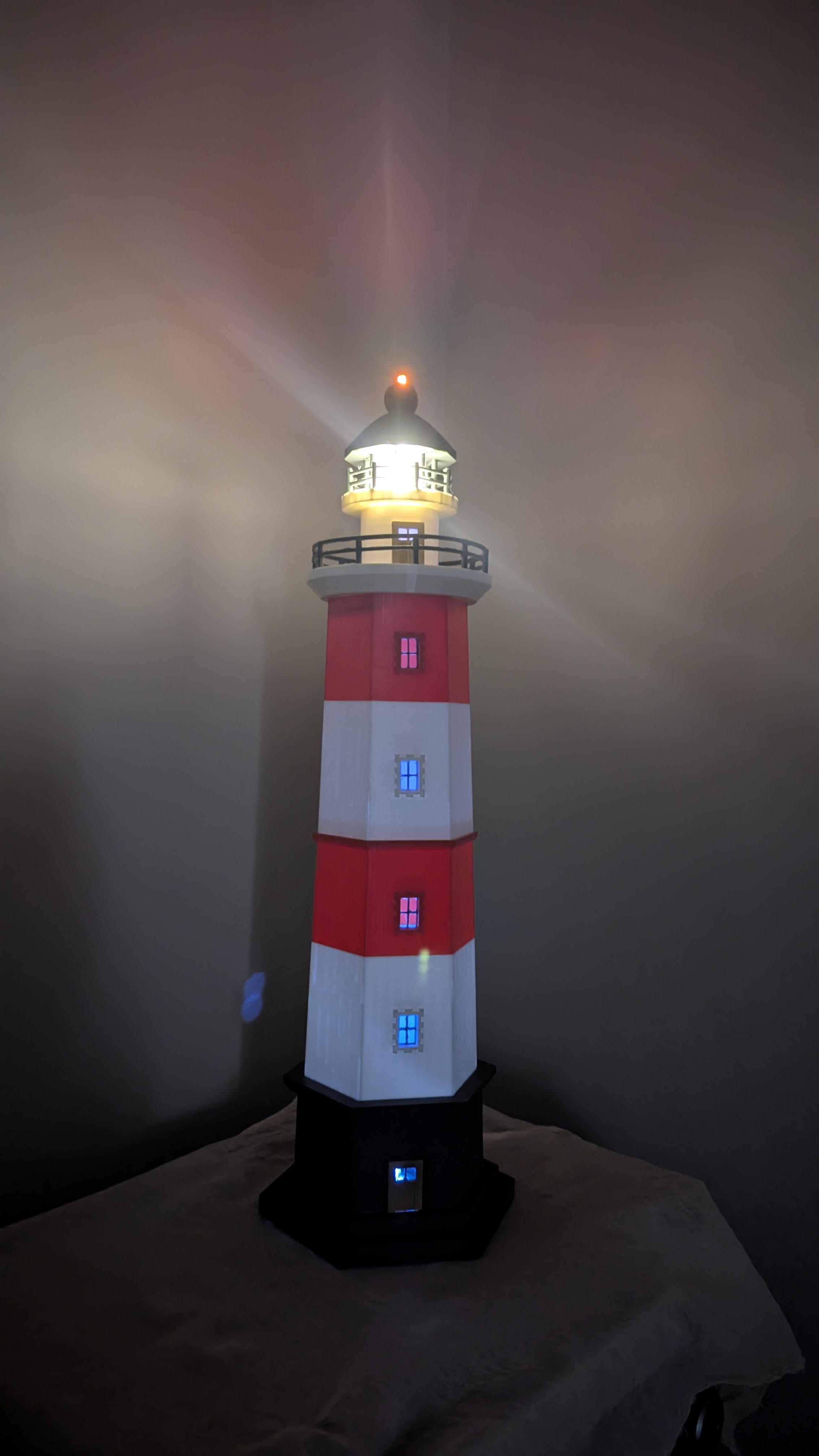 Miniatura 2 do modelo 3D Hexagonal Base Lighthouse Remix Lights