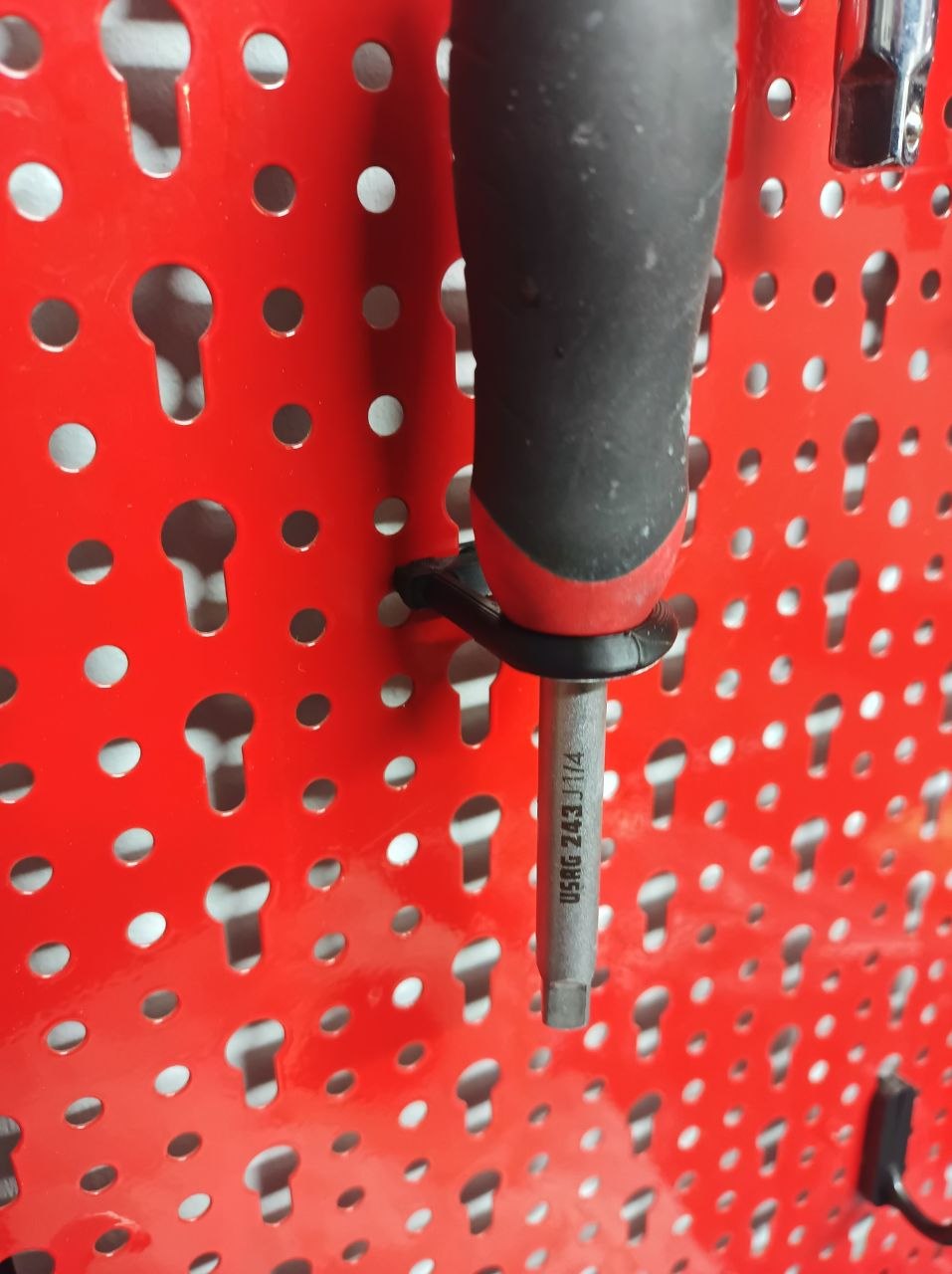 Miniatura 3 do modelo 3D Keyhole Pegboard Hooks Set (Multiple Types)