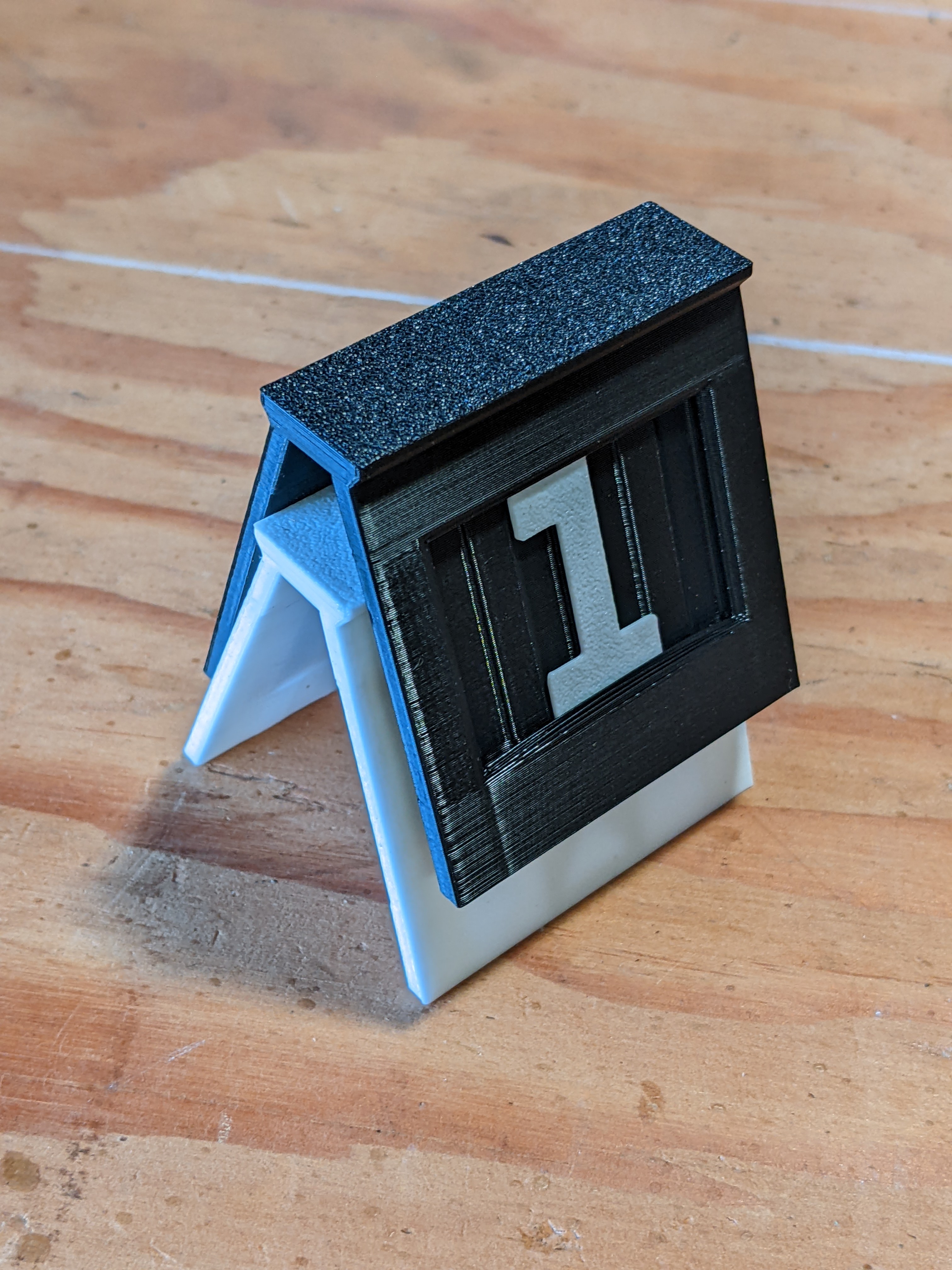 Miniatura 3 do modelo 3D Programmable 2-Digit Table Numbers