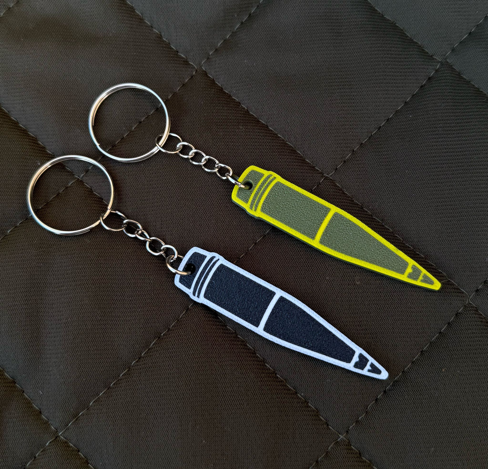 Miniatura 4 do modelo 3D Artillery shell keychain
