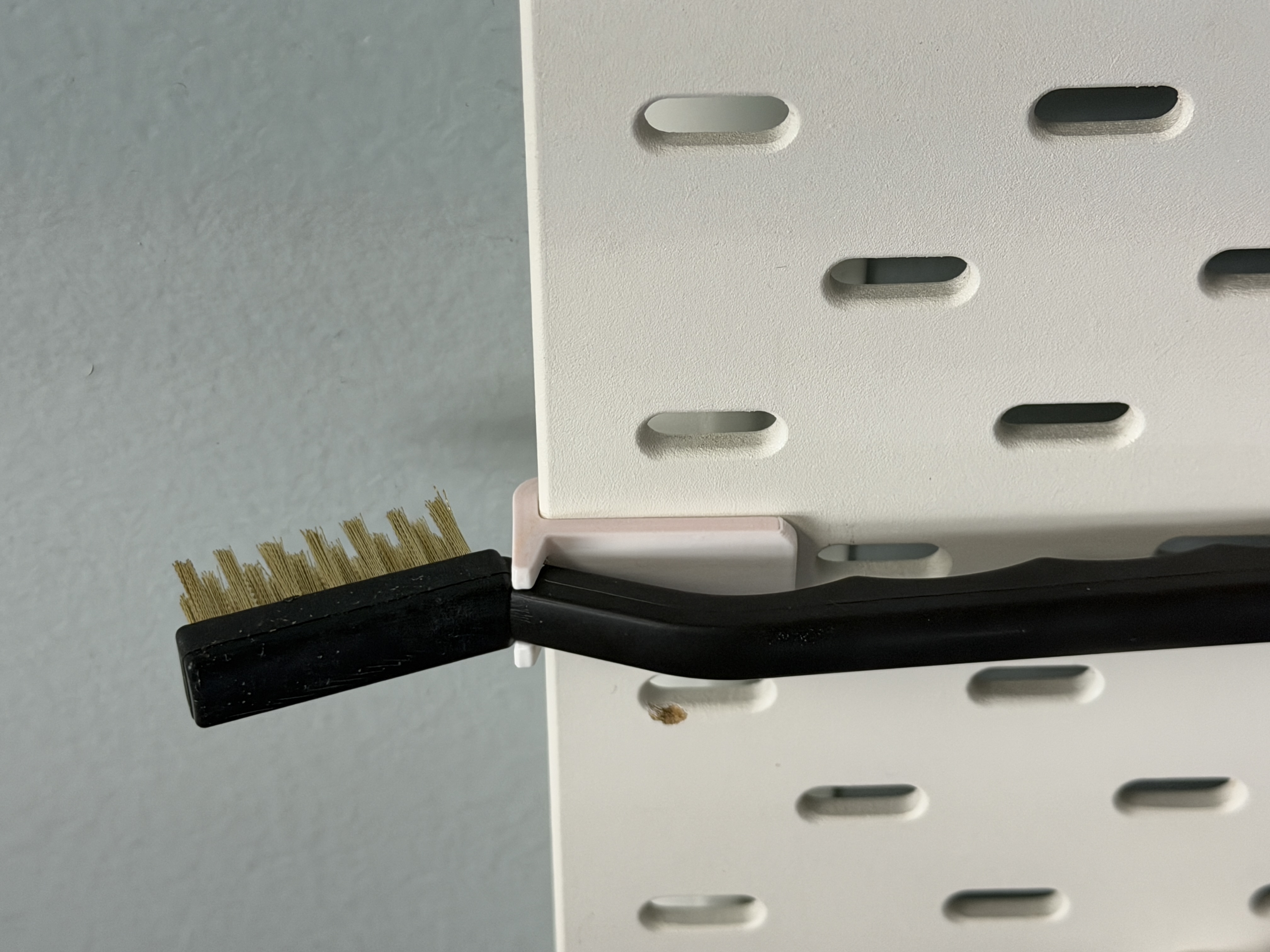 Skadis Steel Brush Holder