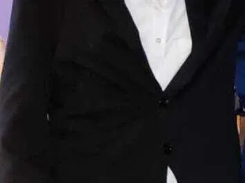 Bow tie