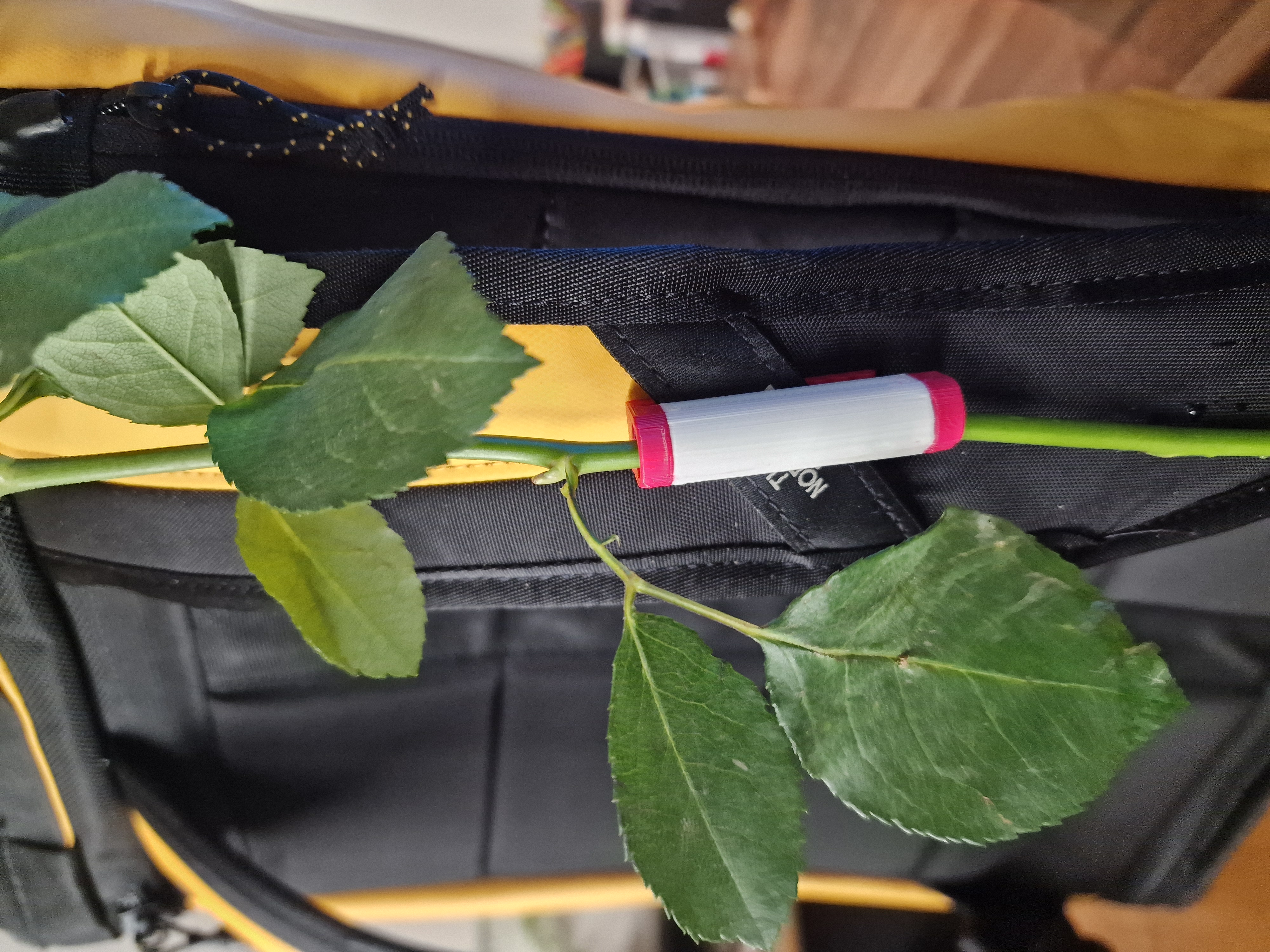 Valentines Rose Backpack Clip — miniatura 4