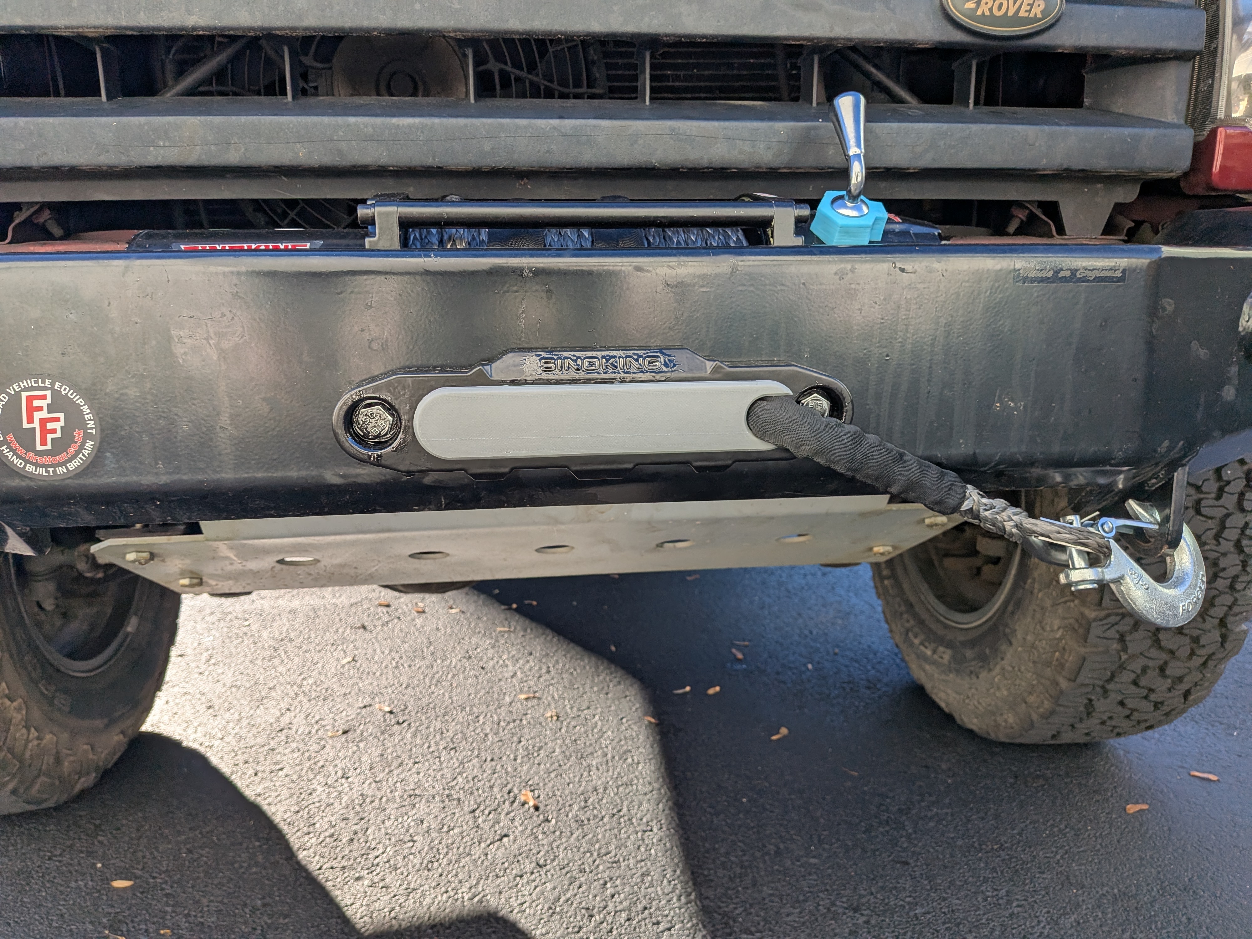 Winch fairlead (synthetic) plug cover