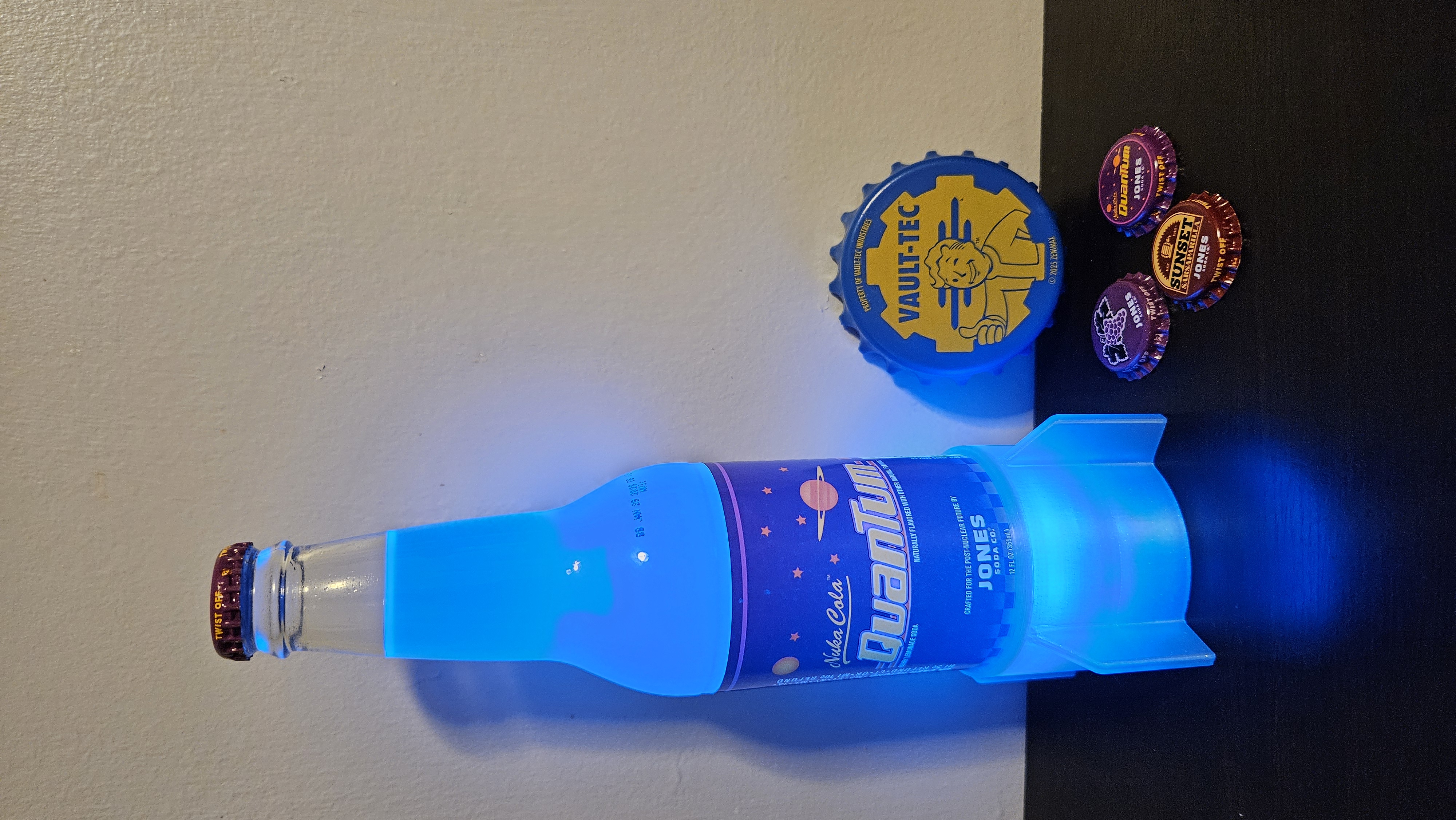 Glowing Nuka Cola Quantum Base — miniatura 3