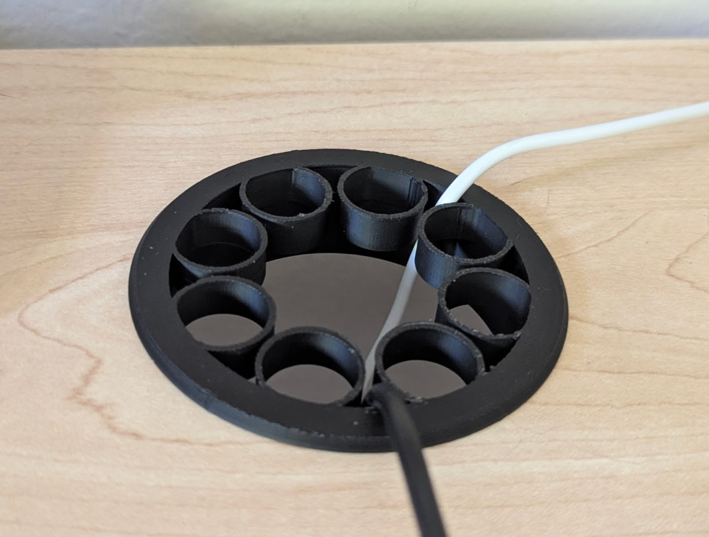 Uplift Desk grommet (80mm) with cable management