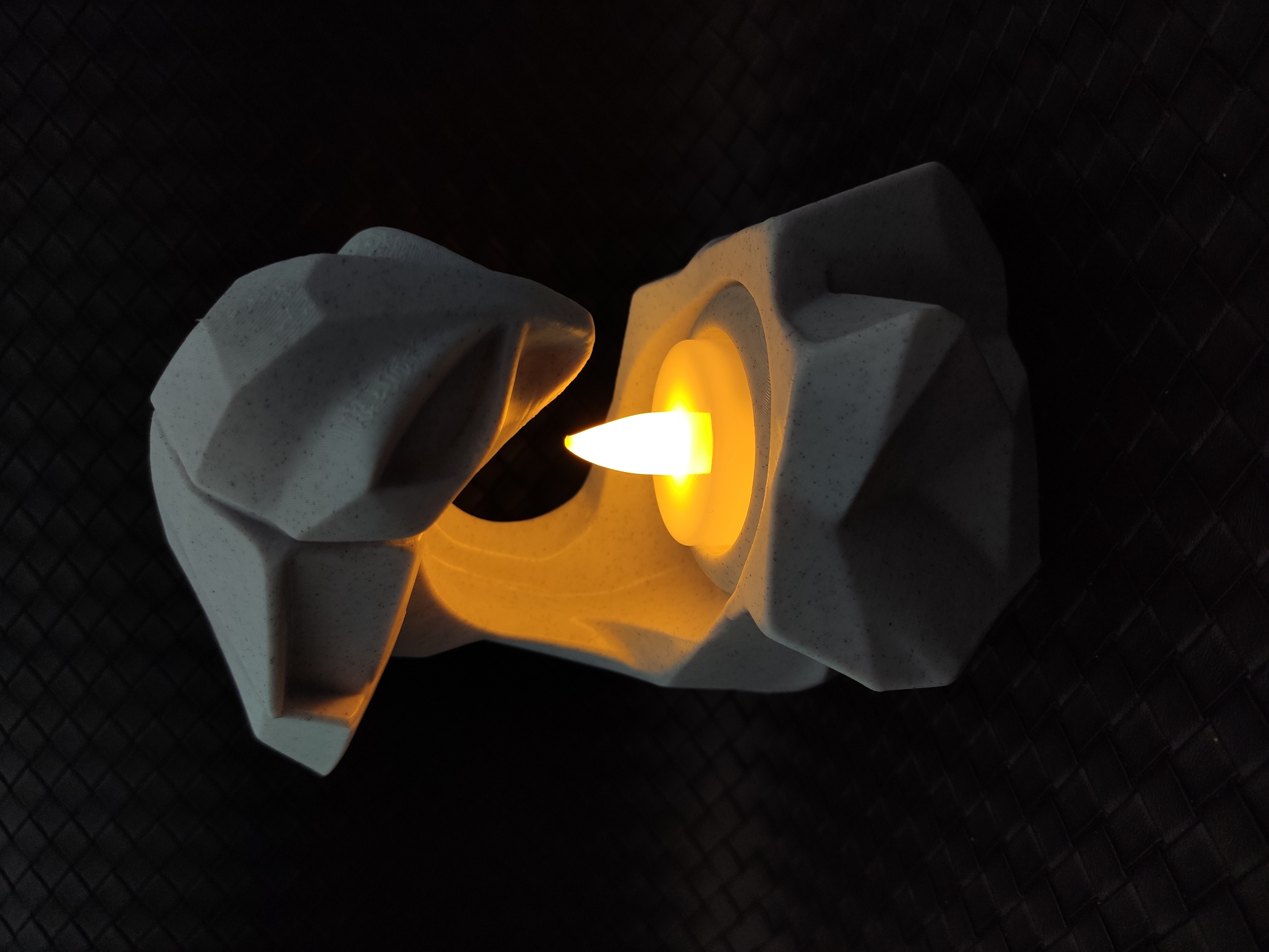 Miniatura 8 do modelo 3D Alien Statue - LED Tea light Holder