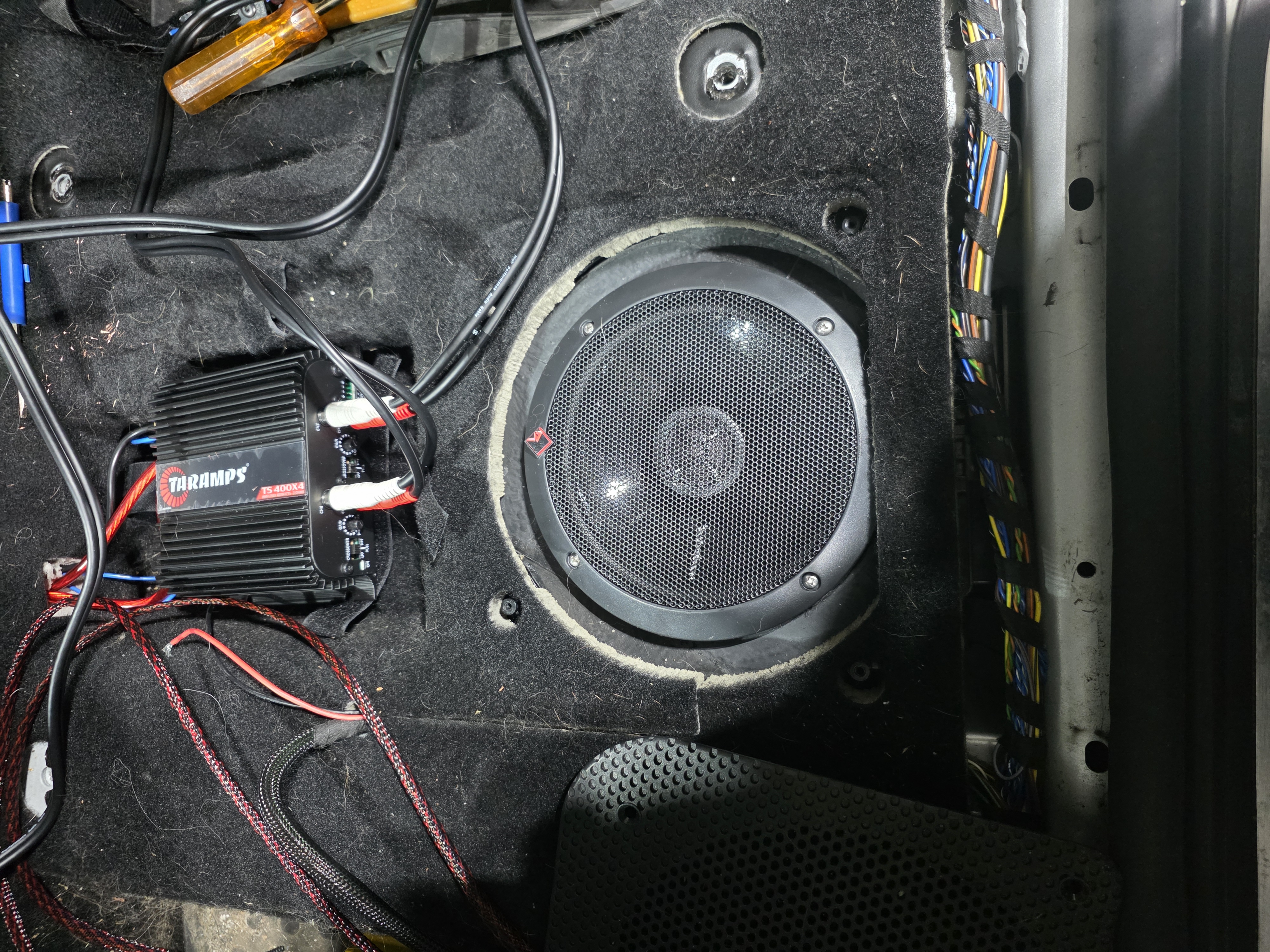 Mini Cooper (R60, R61) Under Seat 6.5" Adapters