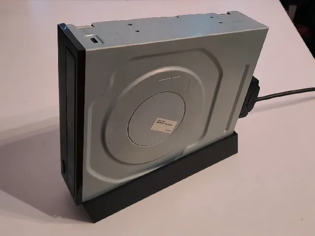Wii-Style 5.25 in Drive Holder