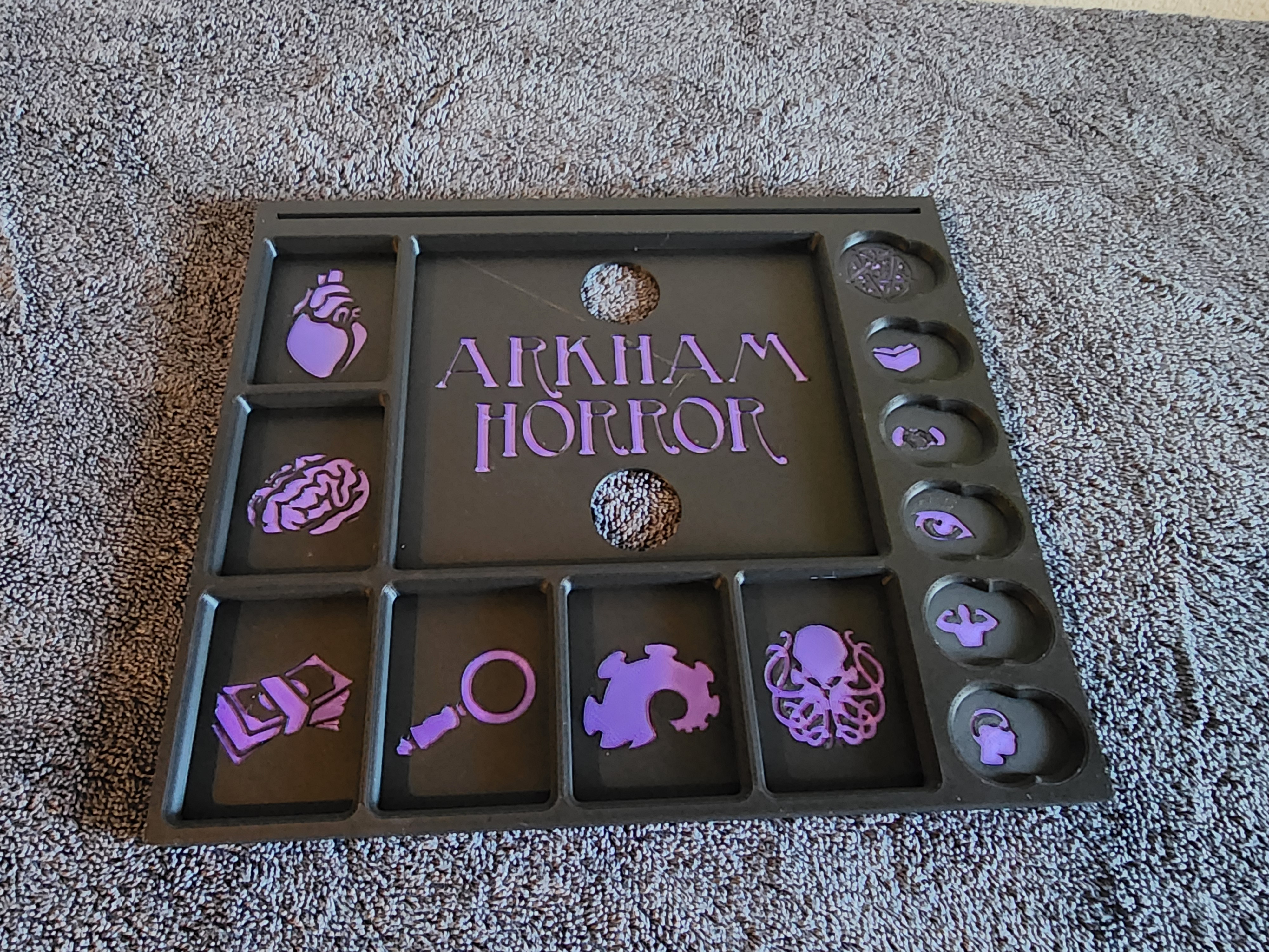 Arkham Horror 3rd Edition tray with inventory