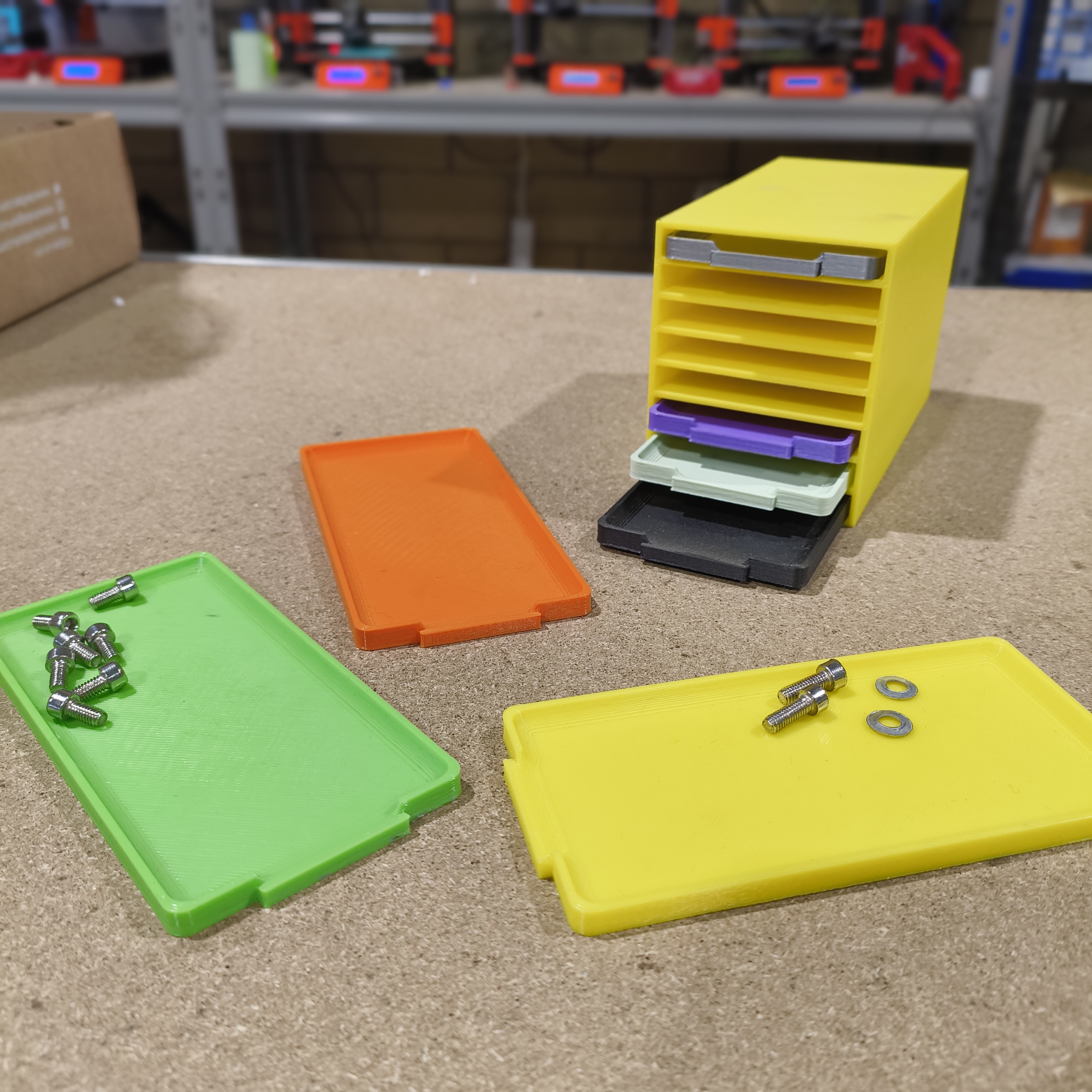 Screw organizer