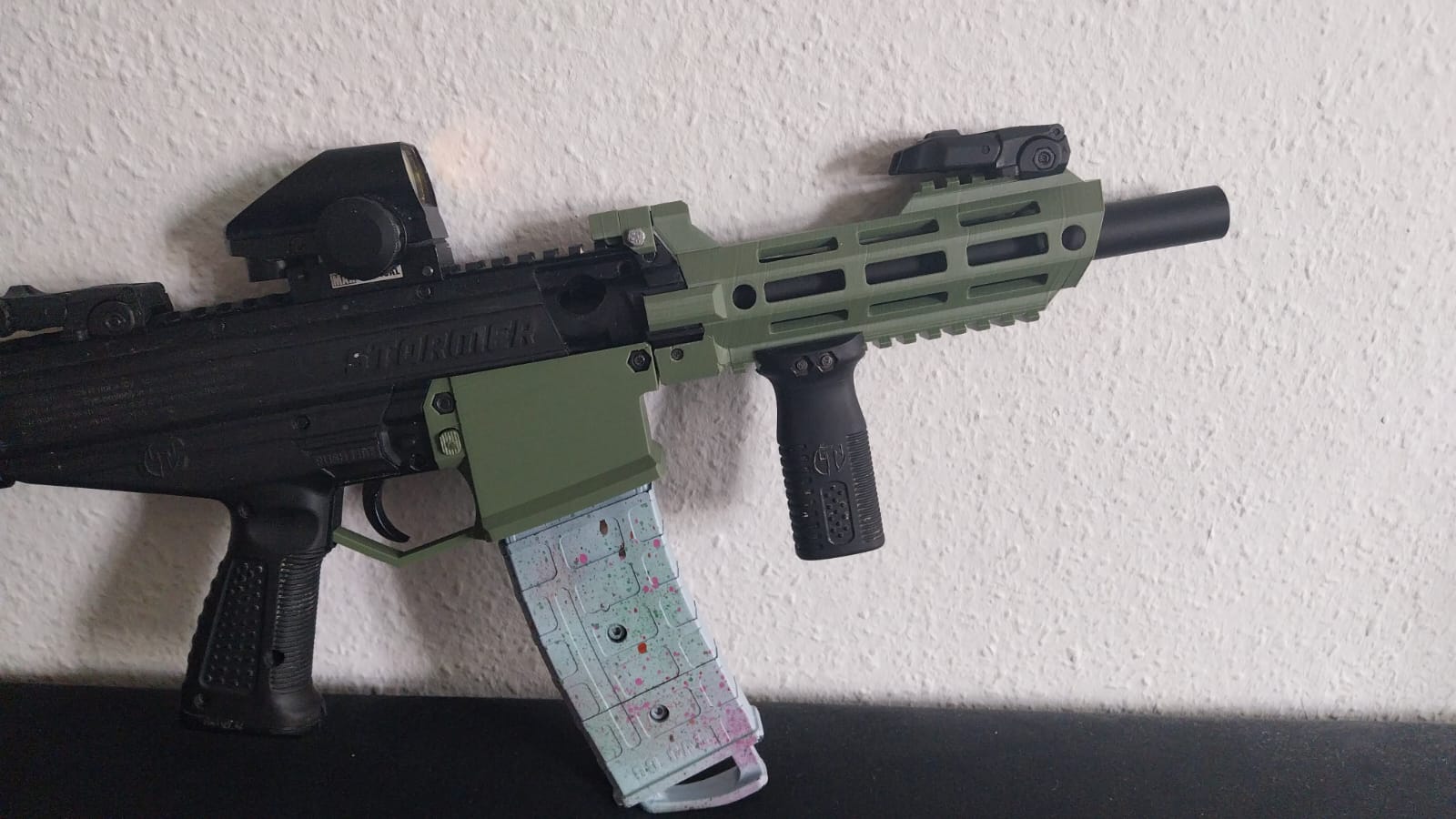 Tippmann Stormer Elite Handguard and Magwell