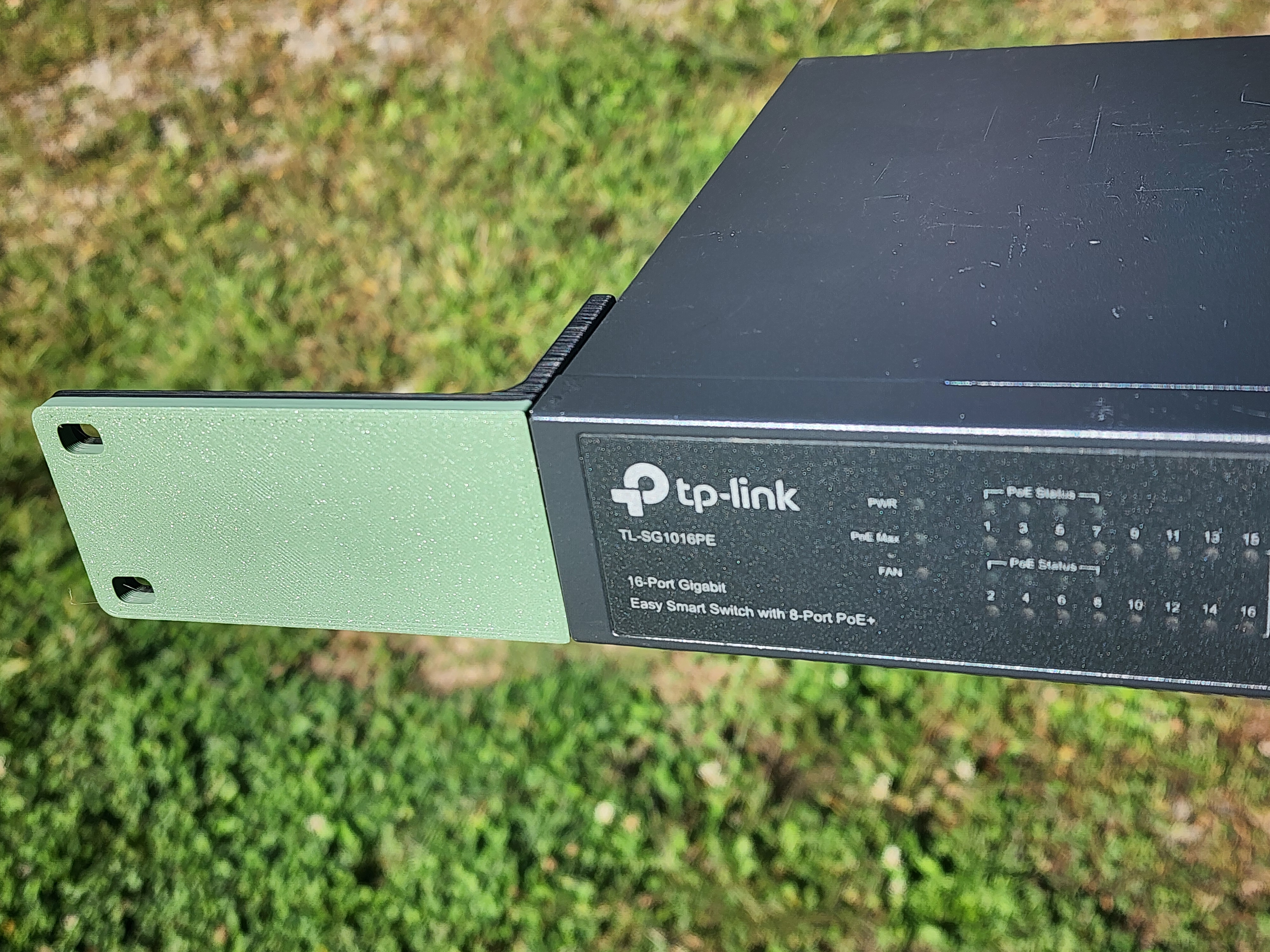 TP Link TL-SG1016PE Rack Mount Ears