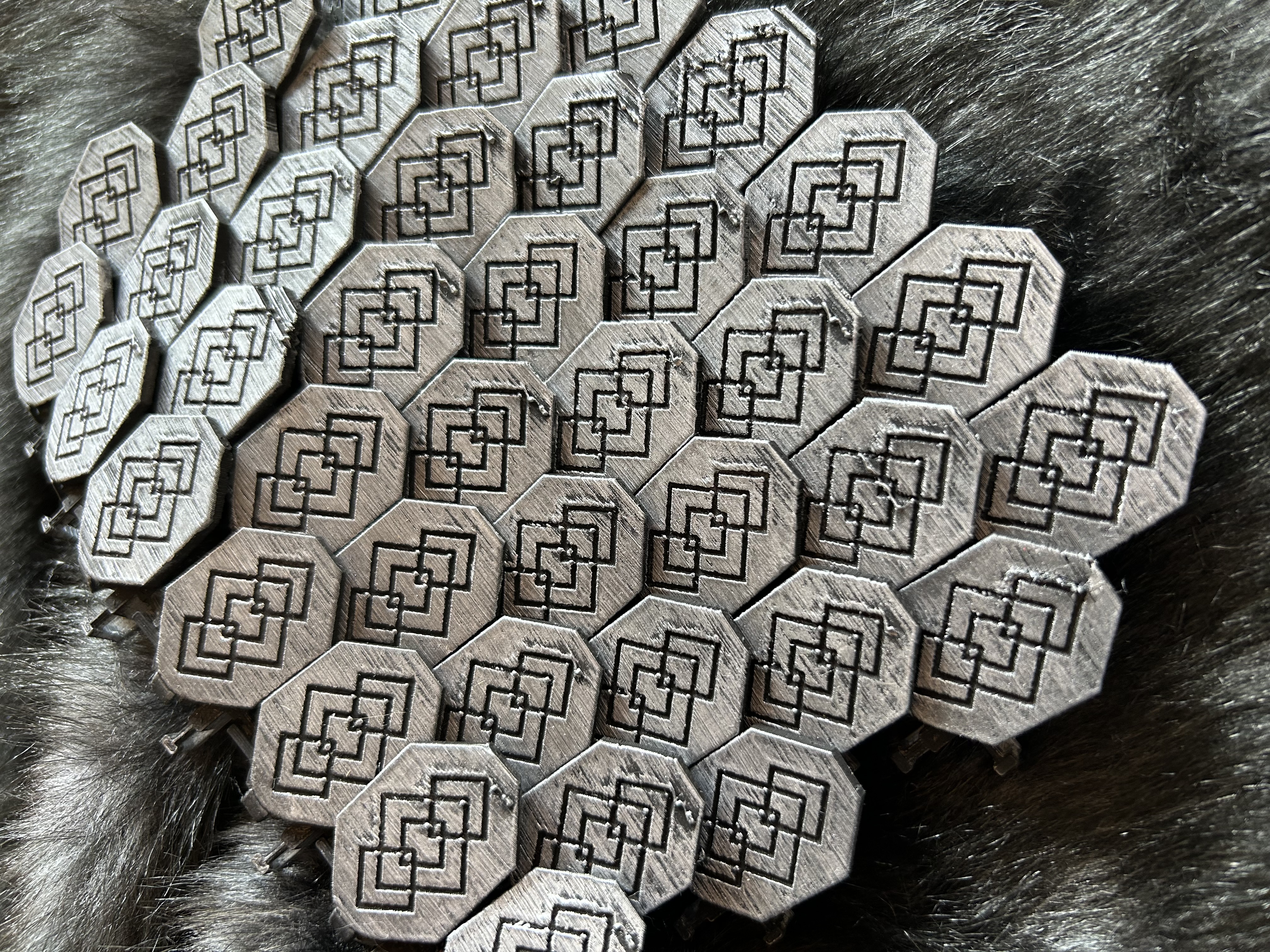 Modular 3D-Printed Scalemail: Articulated & Connectable