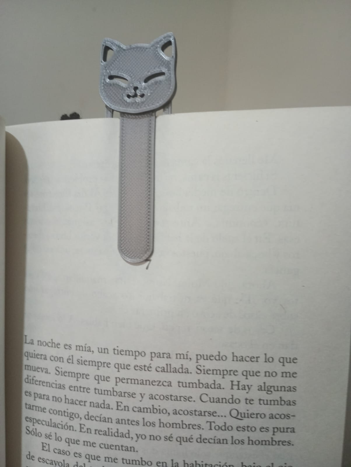 Miniatura 2 do modelo 3D CAT HEAD BOOKMARK