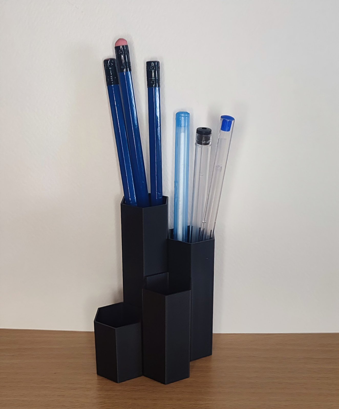 Geometric pencil and pen holder