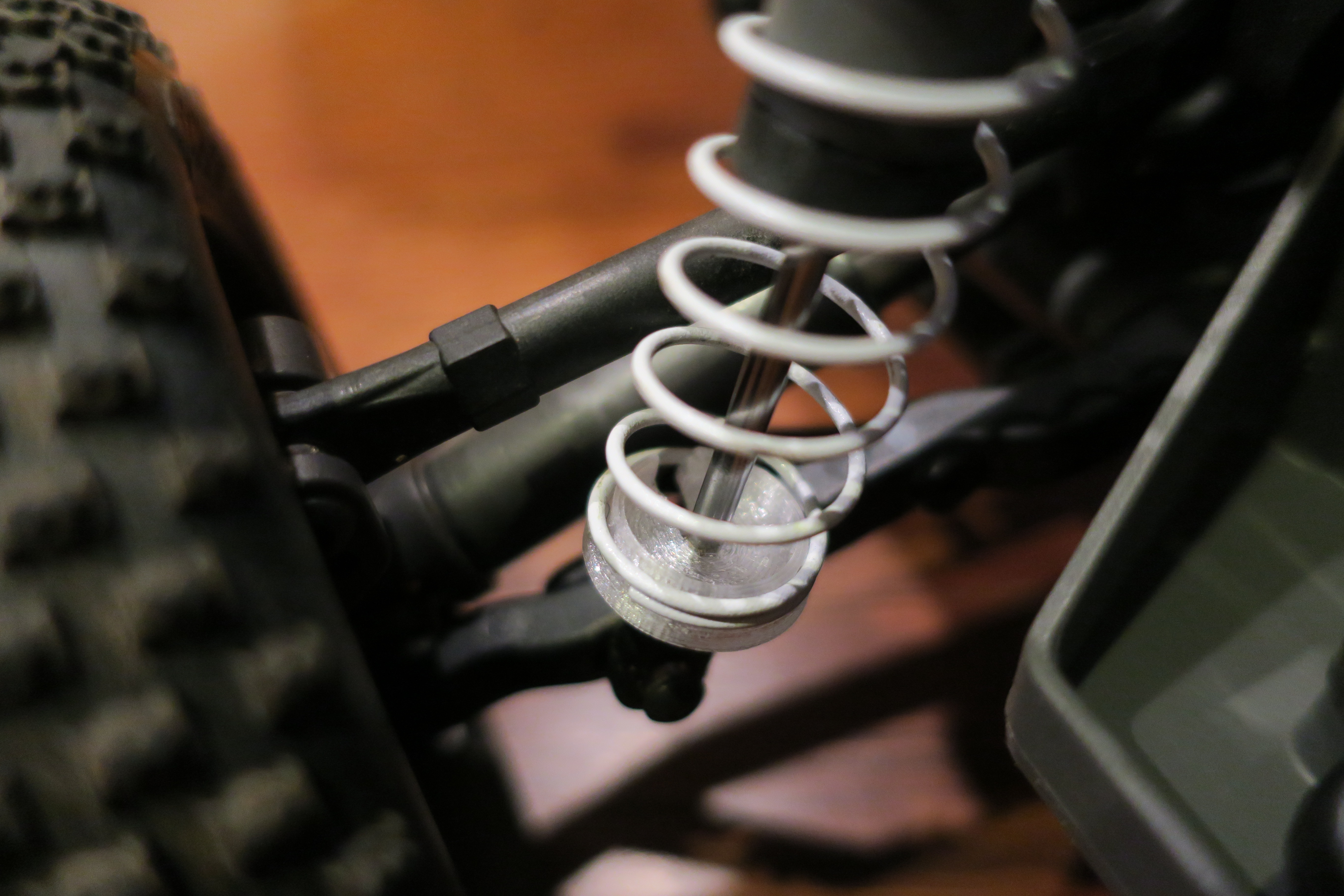 Traxxas TRA3768 Lower Shock Spring Retainer