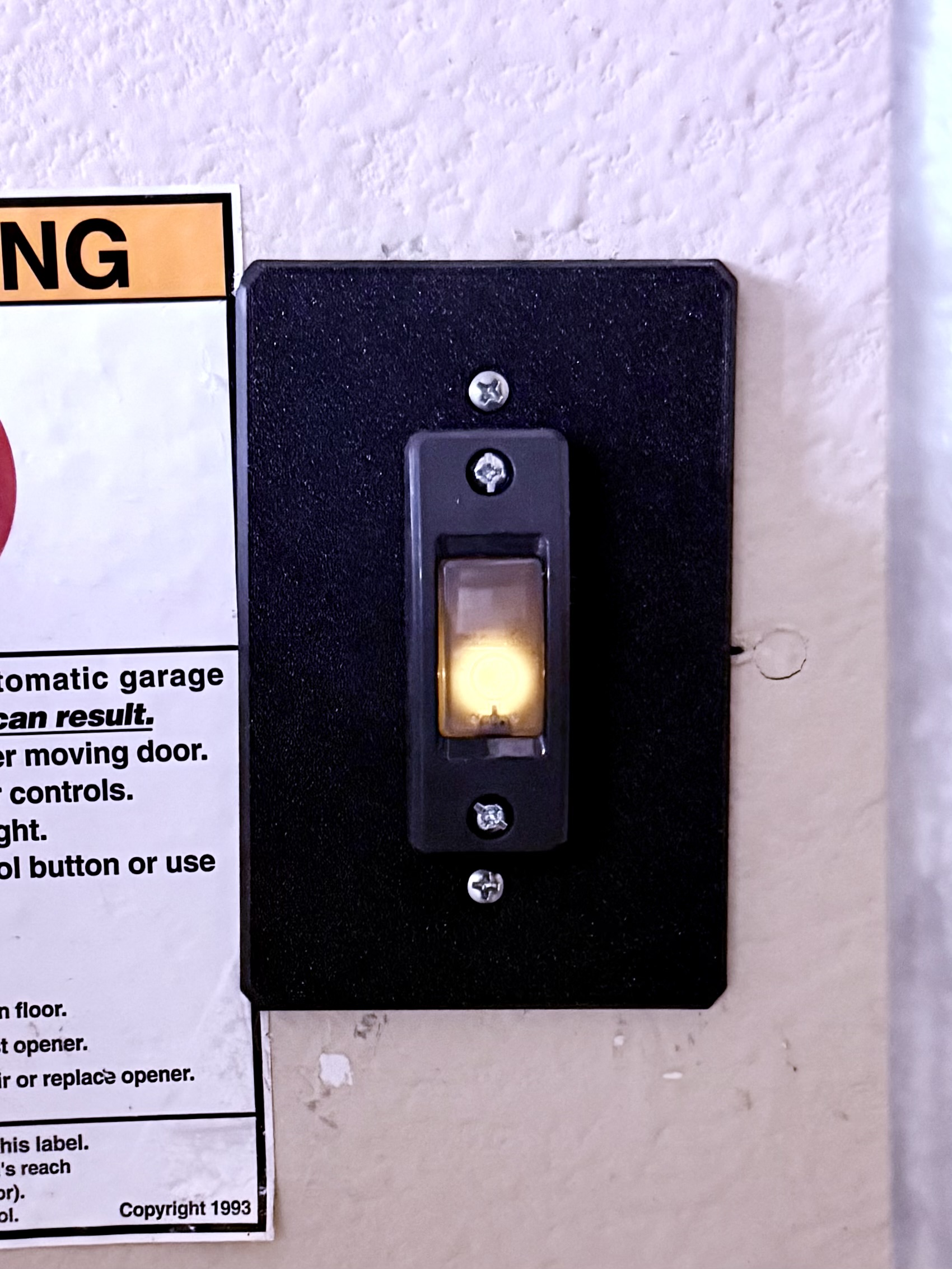Chamberlain 1 Button Light Switch Cover