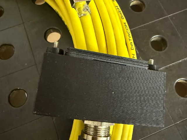 Cover for ZTE MC889 Outdoor Router to insert own cable