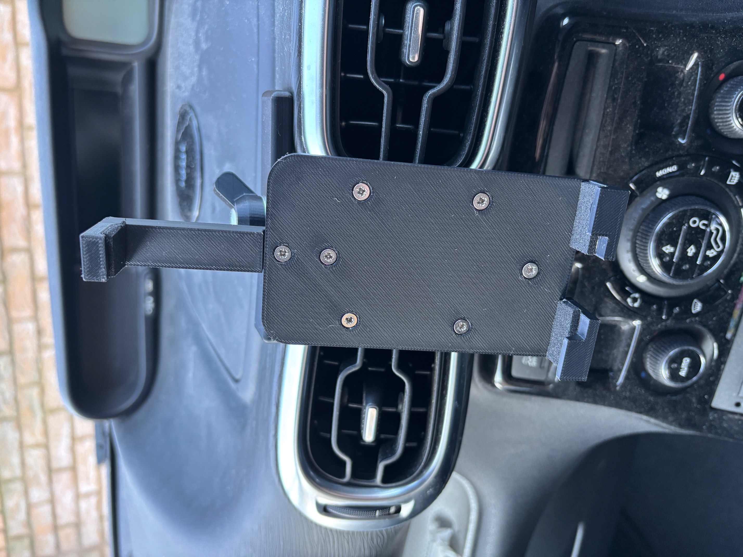 Phone holder for Citroen C3 Picasso 3D model