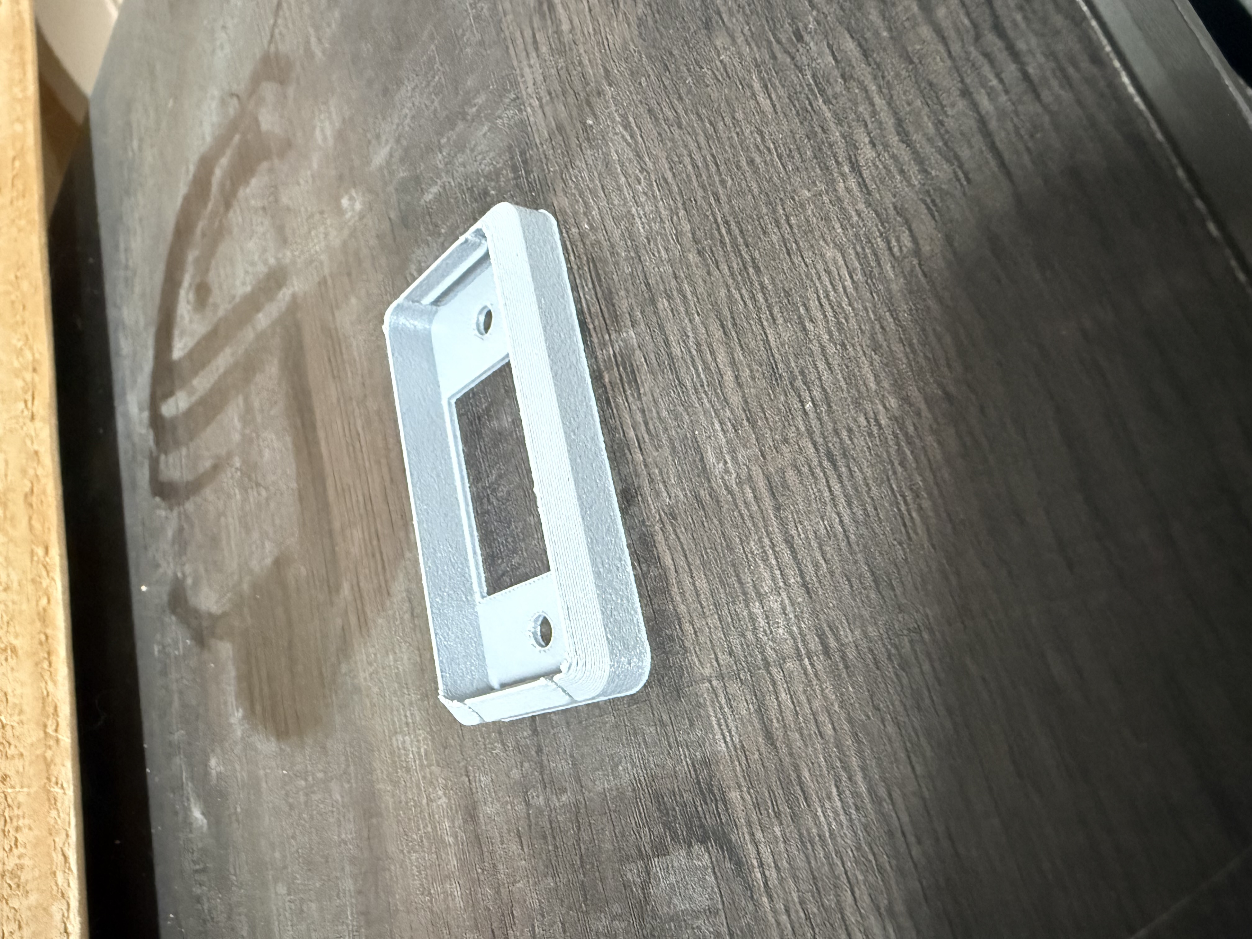 CLEARANCE LIGHT BRACKET