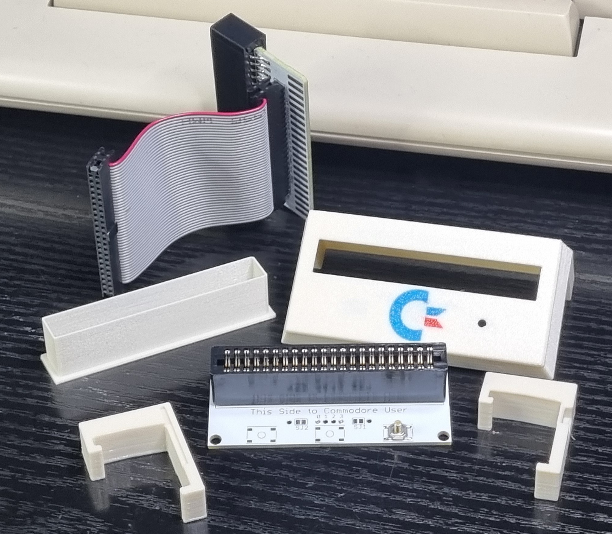 Gamesystem mod for Commodore 64 including buttons — miniatura 11