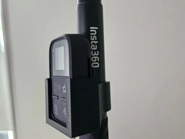 Remote control mount on Insta360 Invisible Selfie Stick
