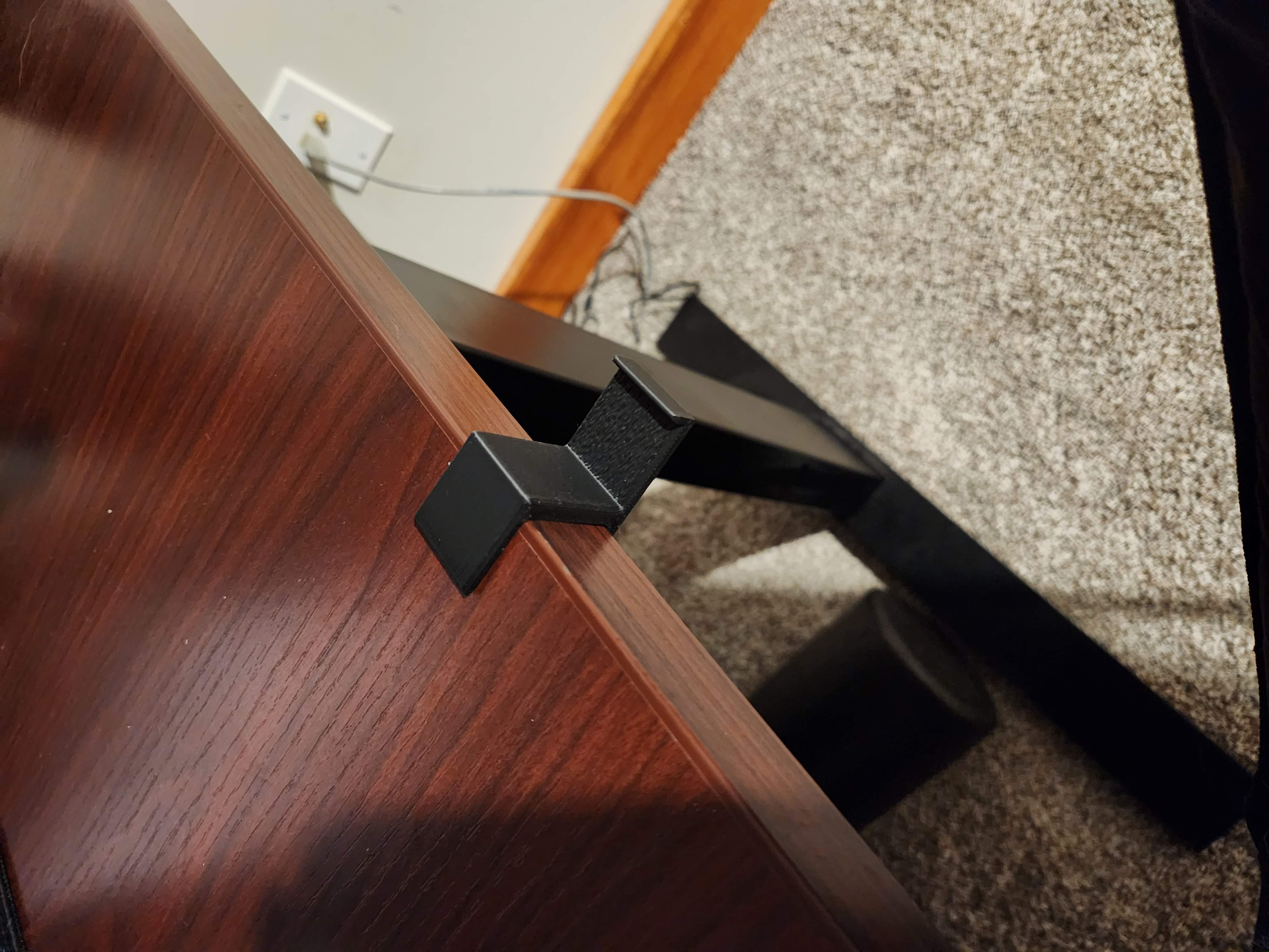 Desk-Side Headphone Hanger (Parameterized) — thumbnail 4