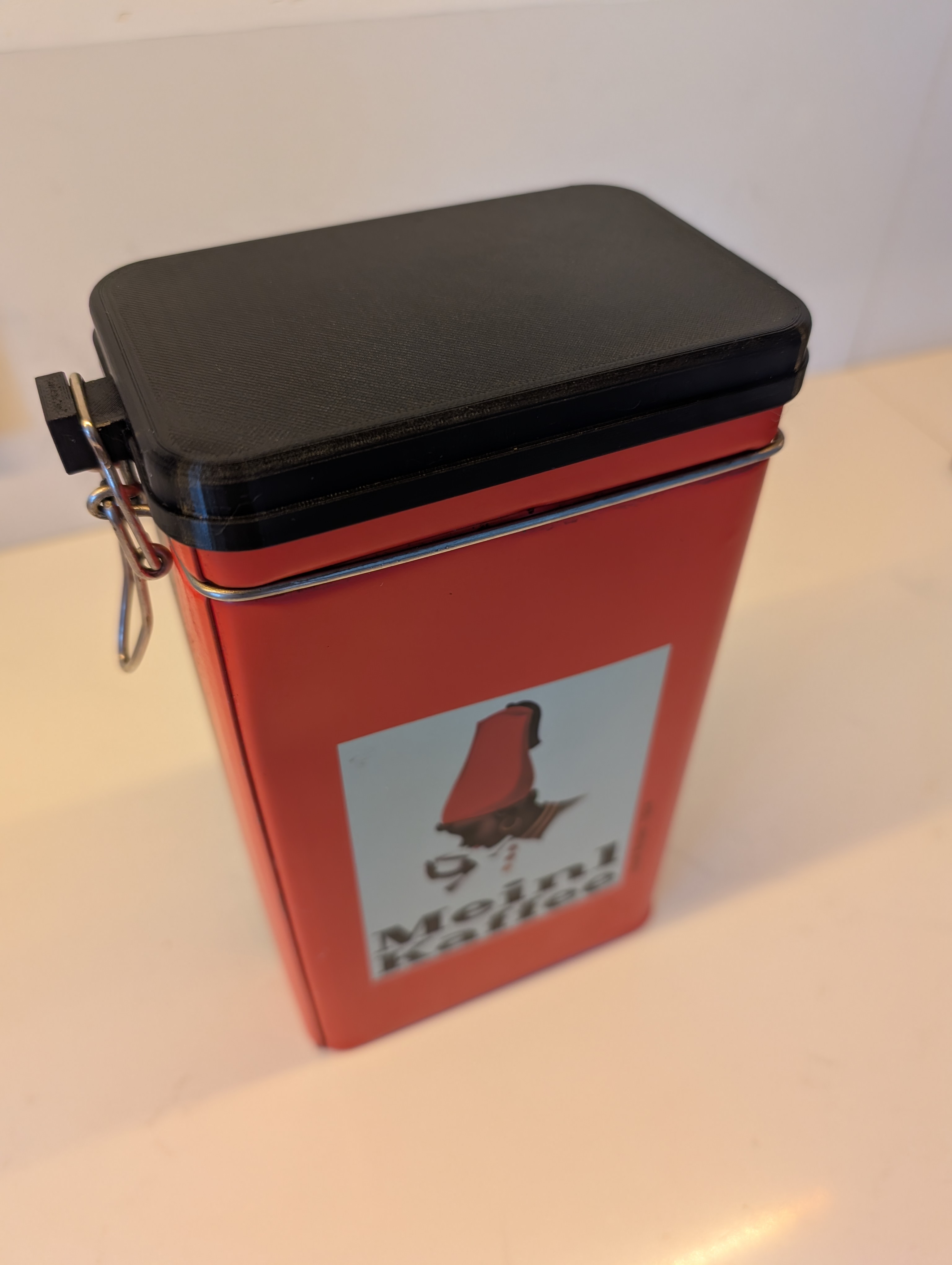 Lid for Julius Meinl coffee tin