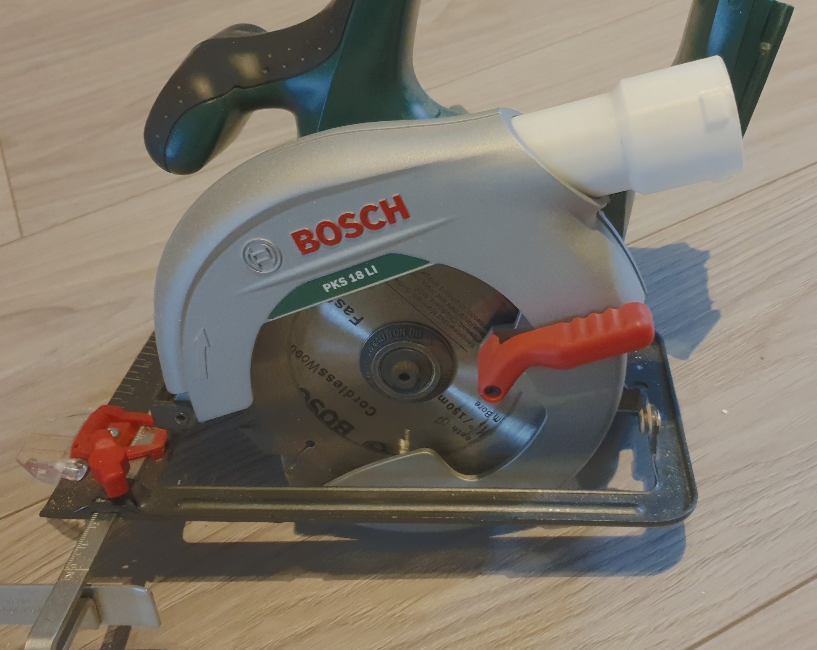 Locking osVAC M32 Adapter for BOSCH PKS 18 LI