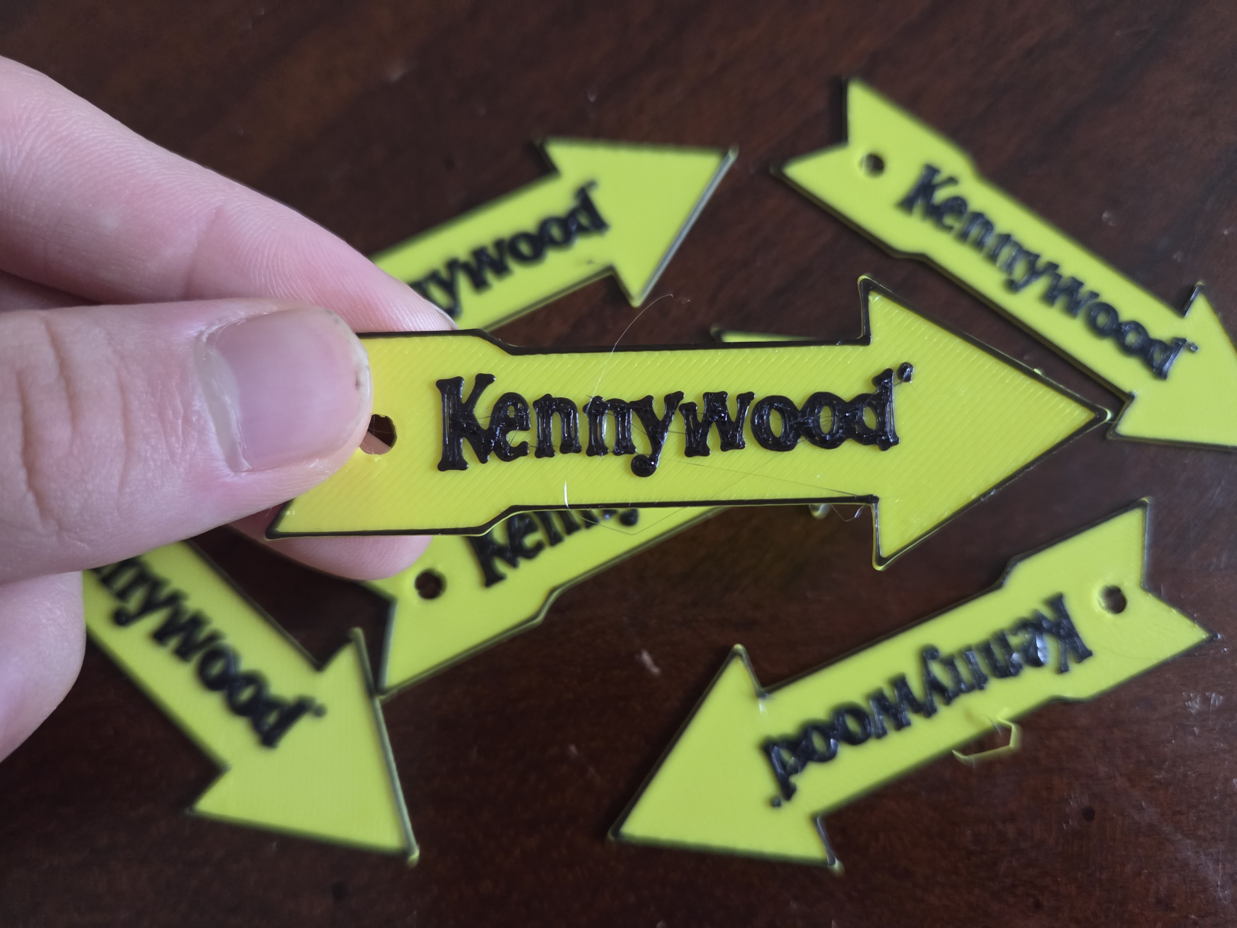 Kennywood Arrow Keychain