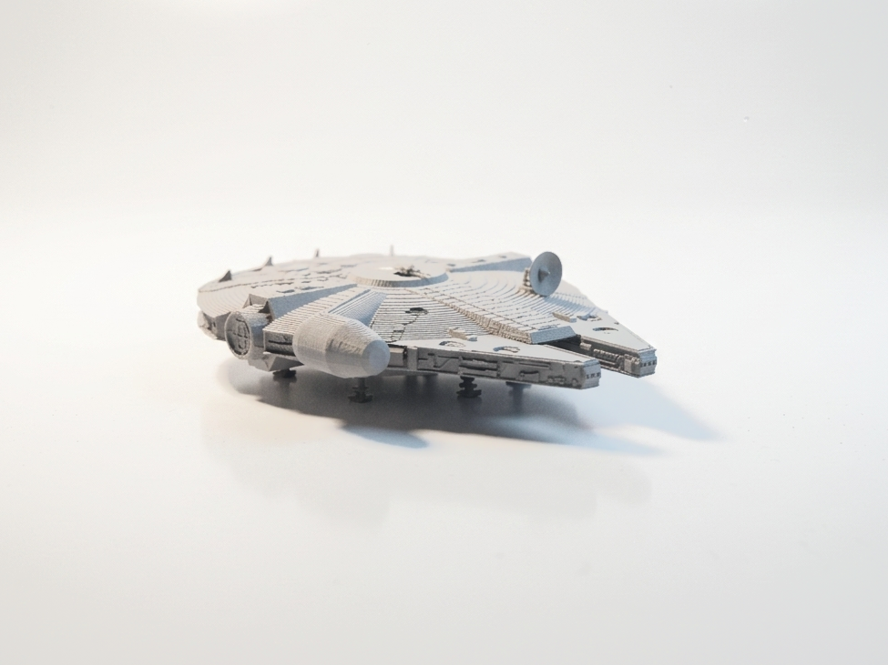 Millennium Falcon Spaceship Star Wars 3D Printable — miniatura 3