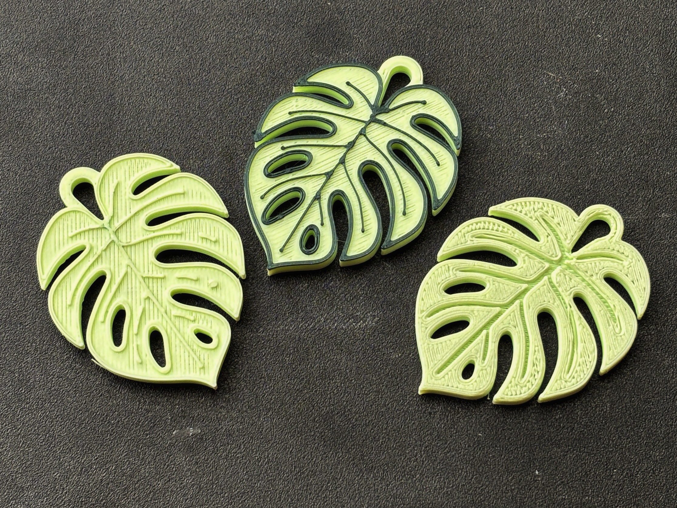 Miniatura 3 do modelo 3D Monstera Leaf Keychain