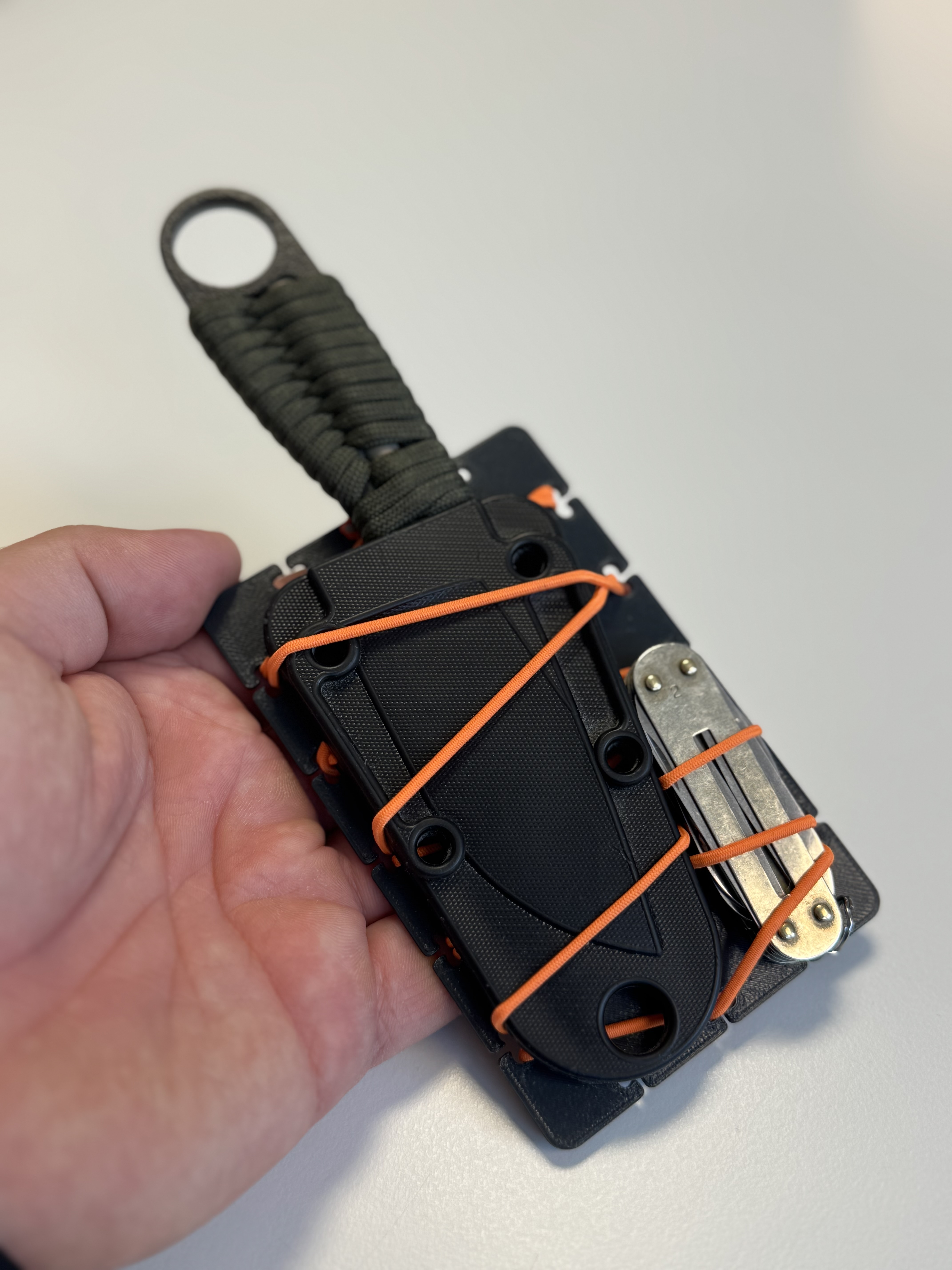 Miniatura 6 do modelo 3D EDC Rack / Tool organizer