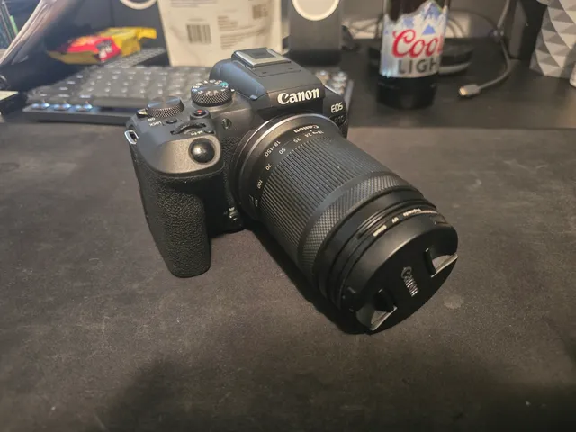 Canon EOS R10 w/ 18-150mm Lens