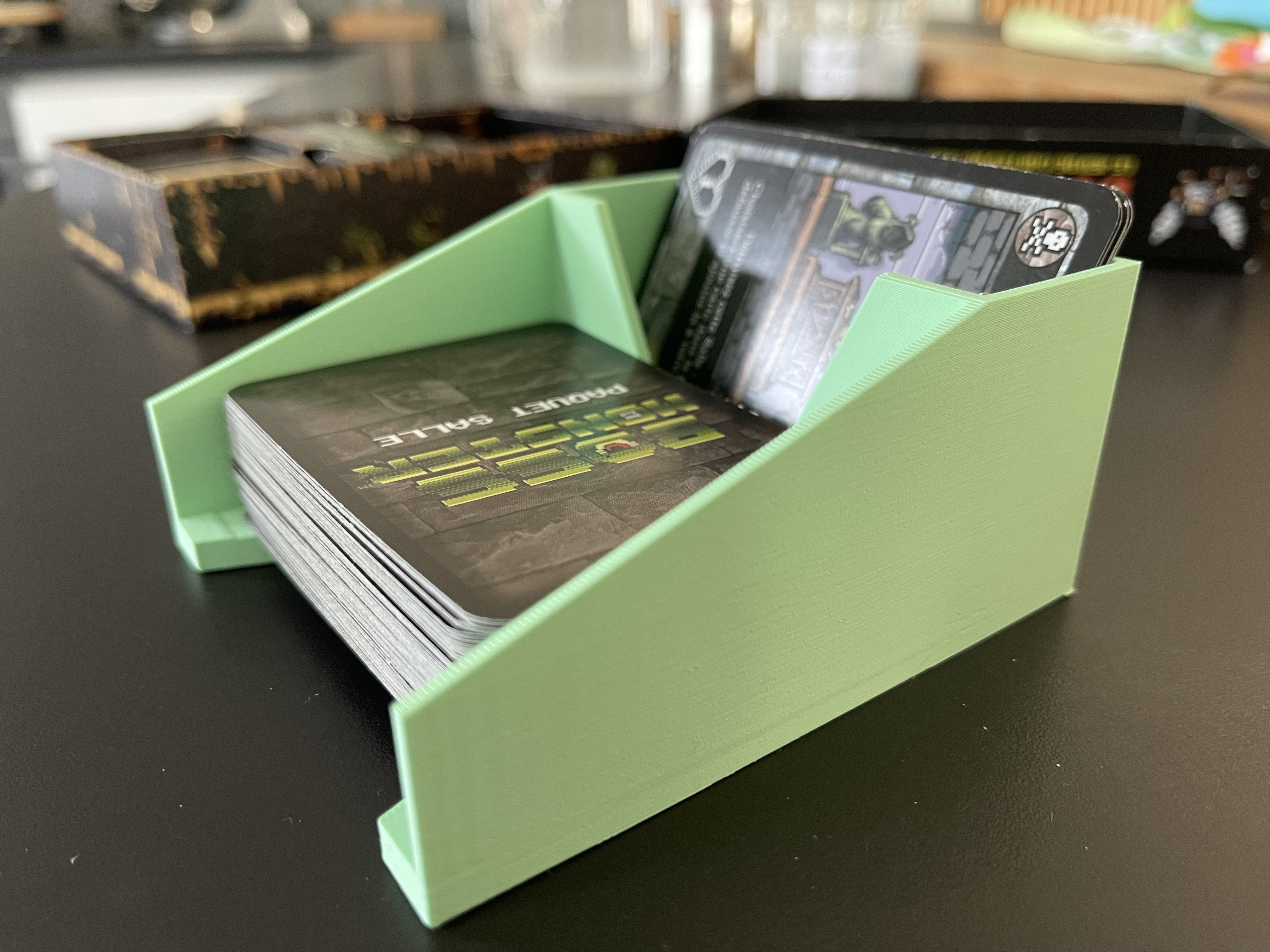 Support pour cartes à jouer avec compartiments pioche & défausse