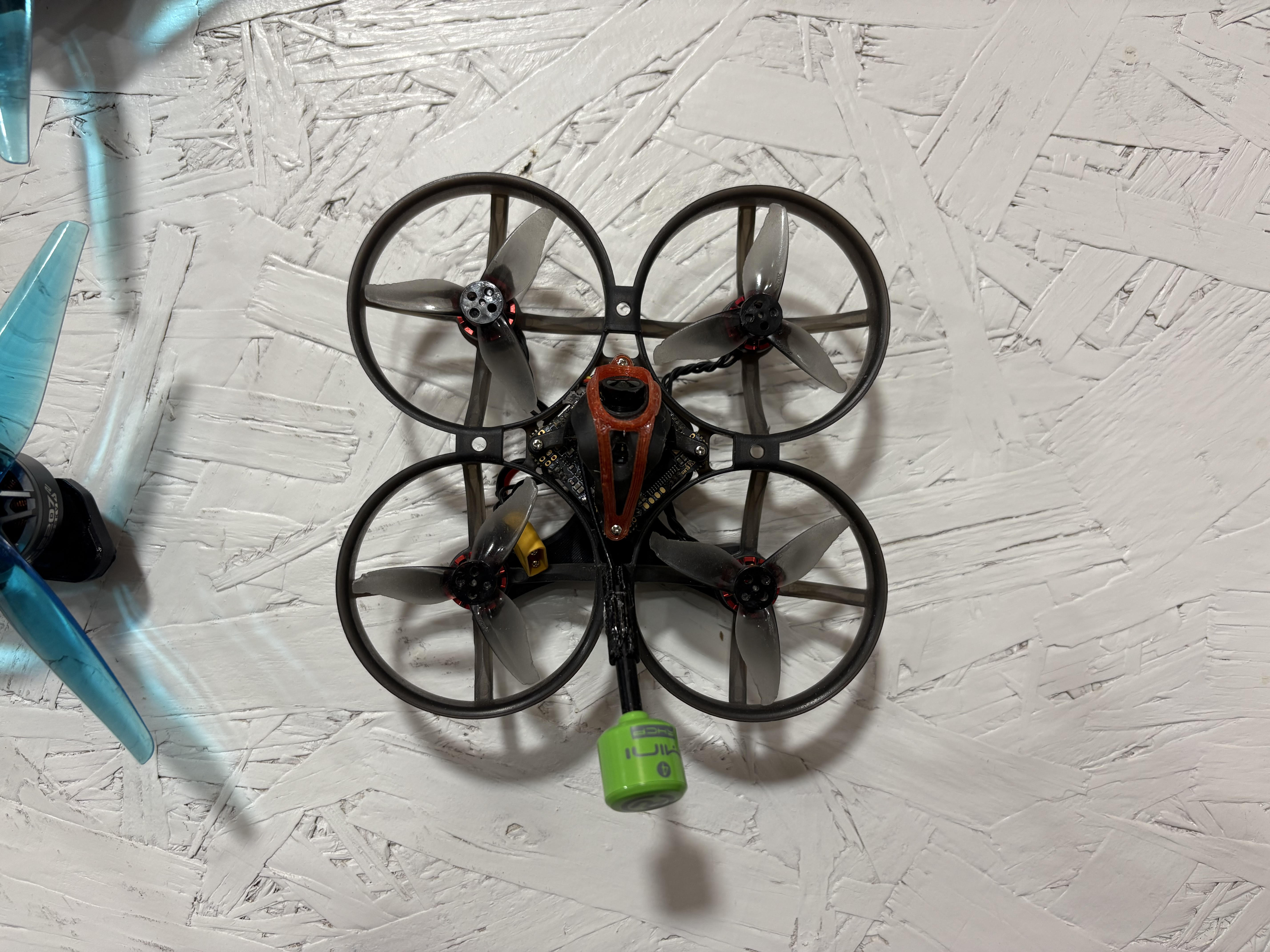Mobula 8 Wall Mount