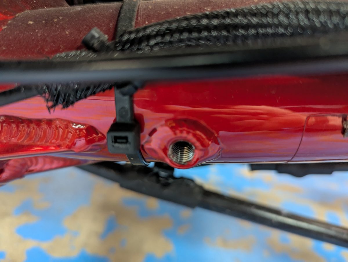 Thread-reducer with hex-keyed inner threads — miniatura 5